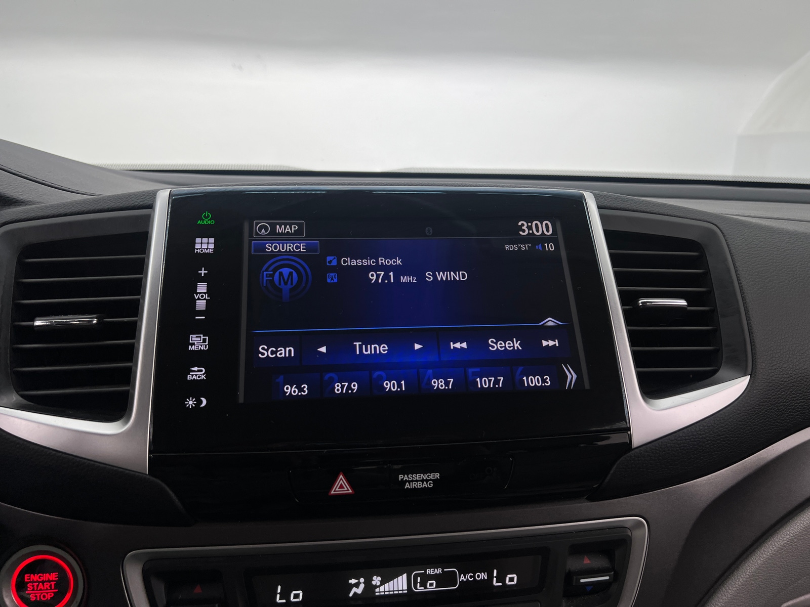 Thumbnail: 2016 Honda Pilot - 3