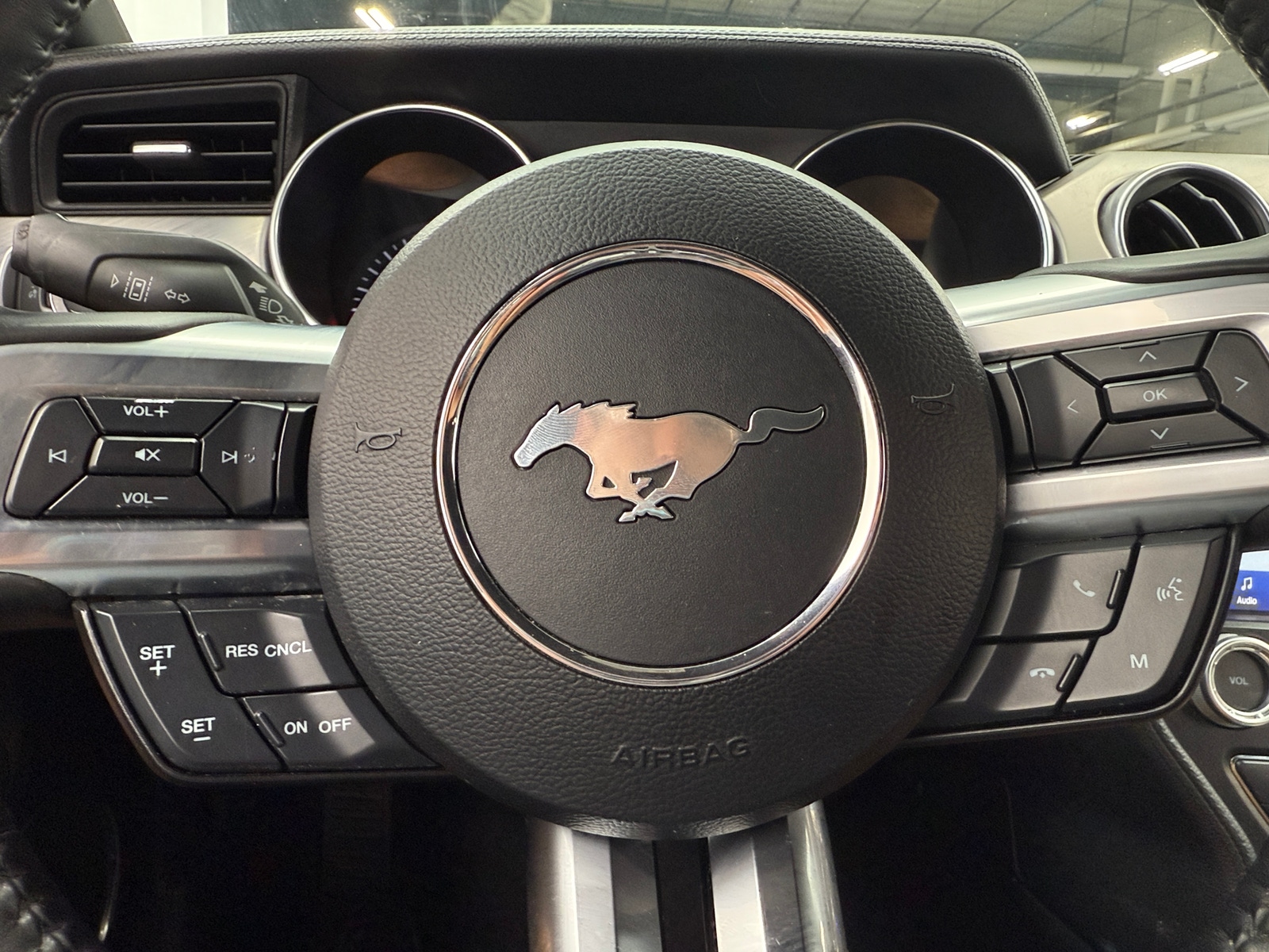 Thumbnail: 2022 Ford Mustang - 5