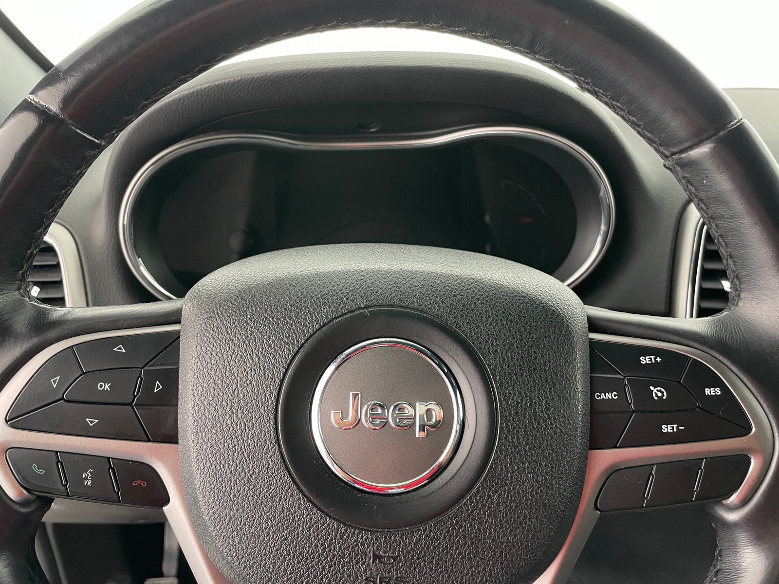 Thumbnail: 2018 Jeep Grand Cherokee - 4
