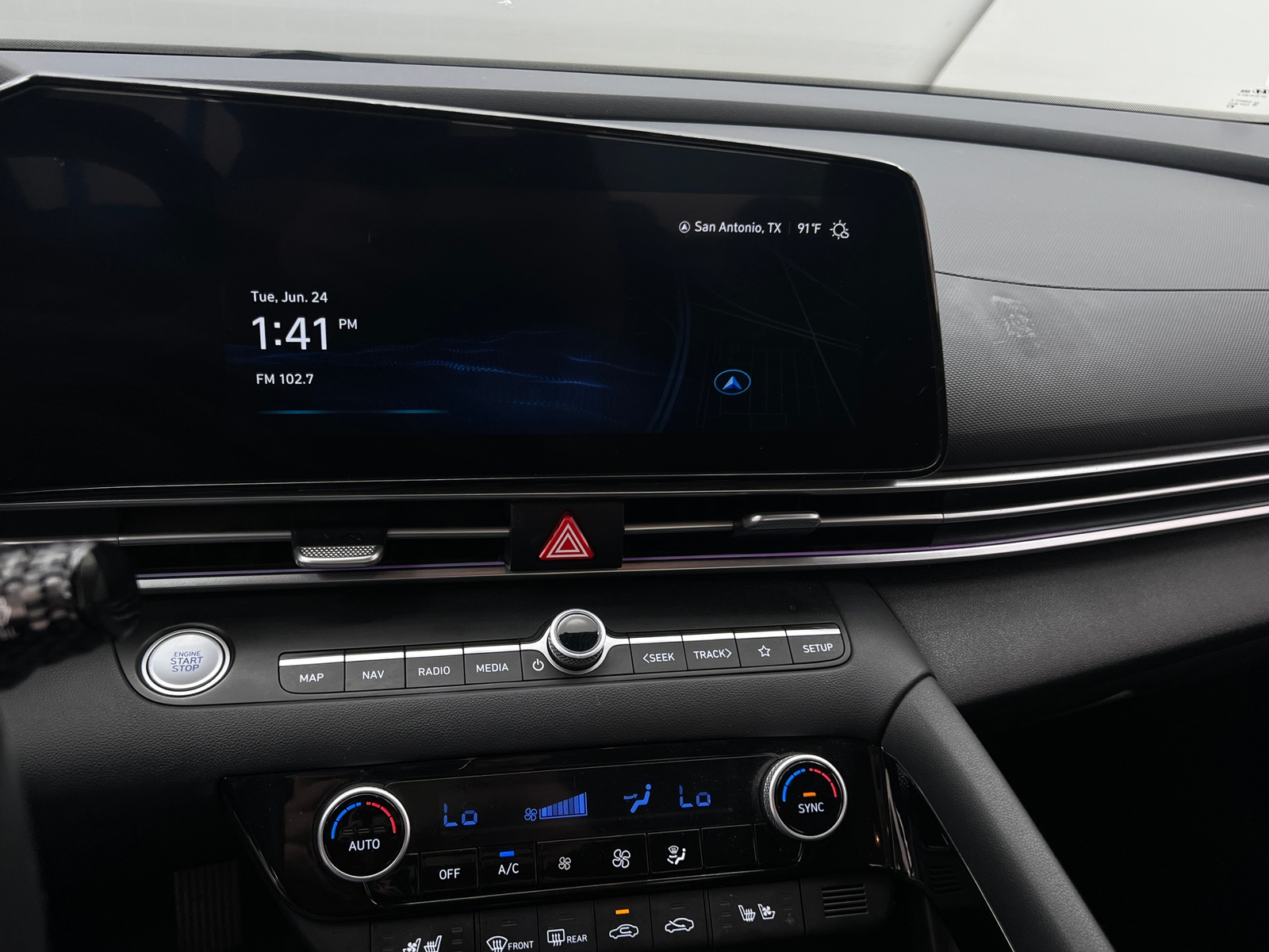 Thumbnail: 2023 Hyundai Elantra - 3