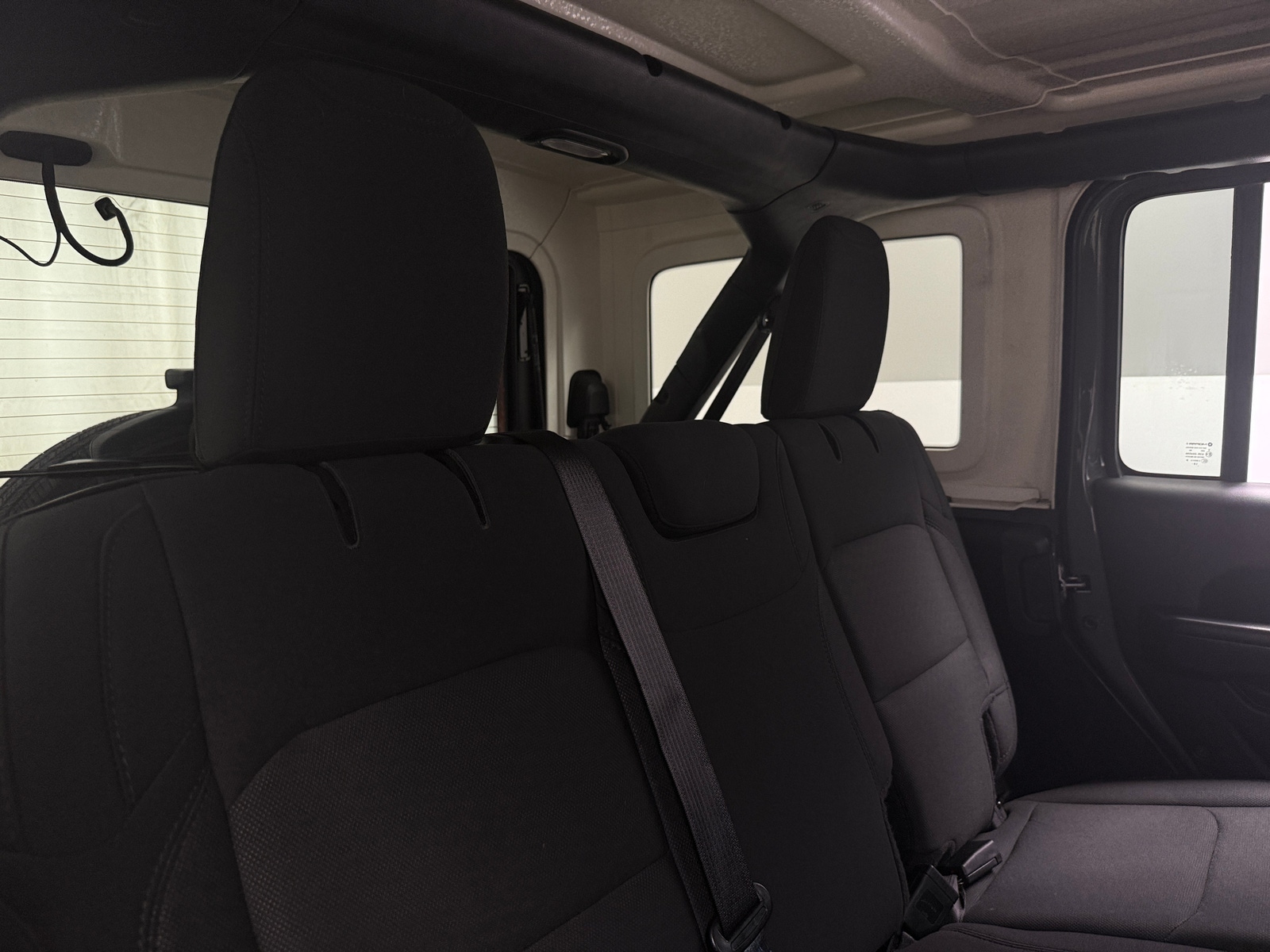 Thumbnail: 2019 Jeep Wrangler - 6