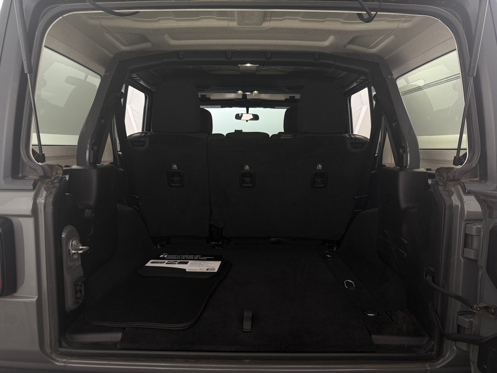 Thumbnail: 2019 Jeep Wrangler - 7