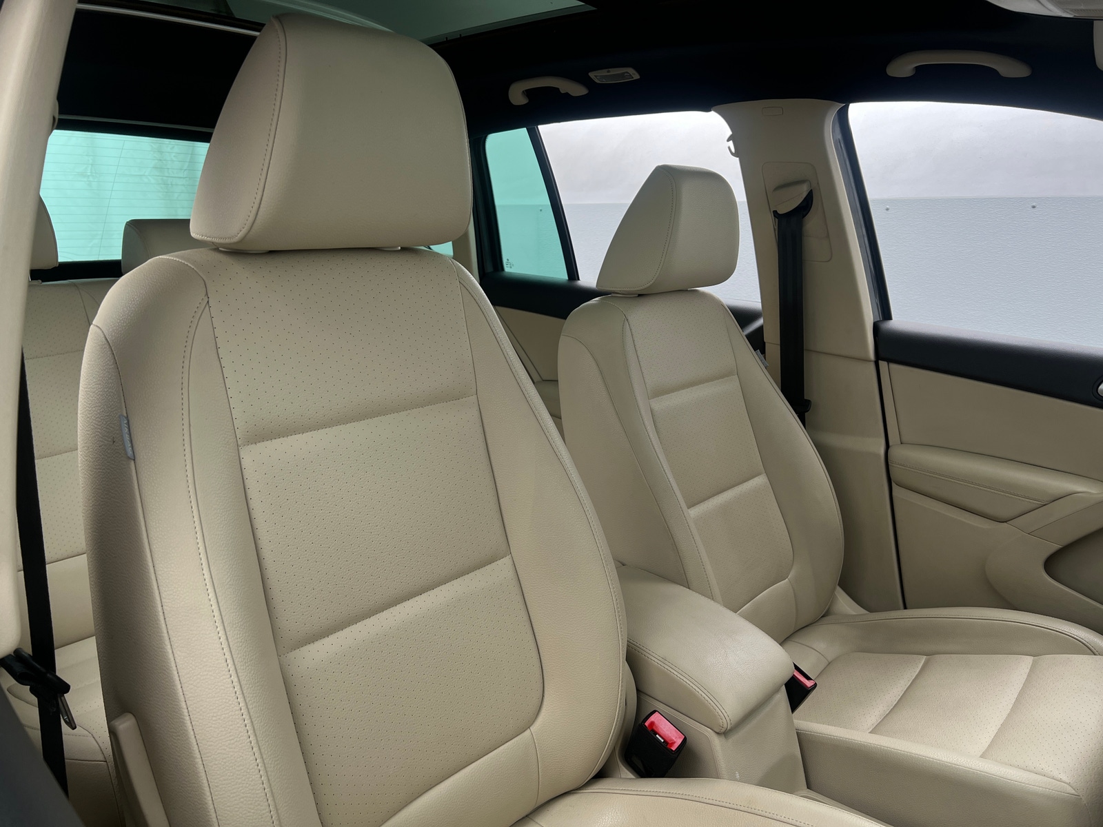 Thumbnail: 2013 Volkswagen Tiguan - 2