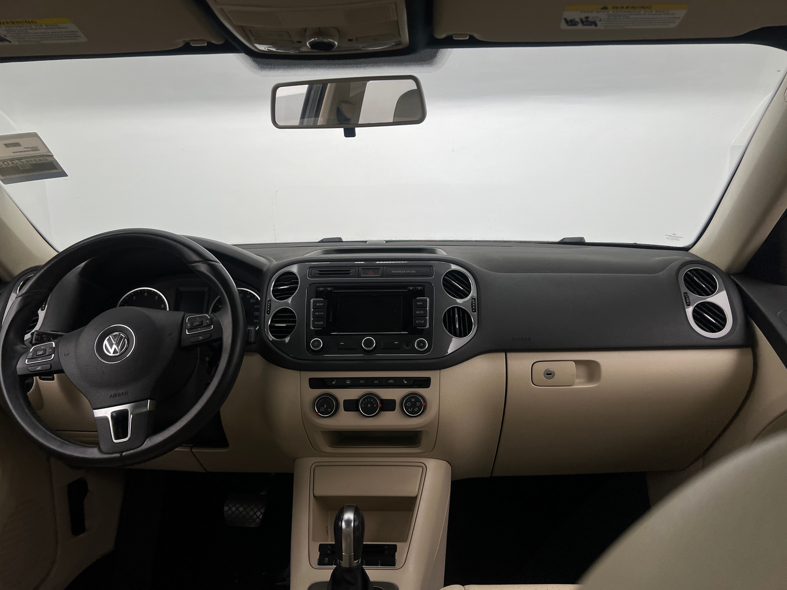 Thumbnail: 2013 Volkswagen Tiguan - 3
