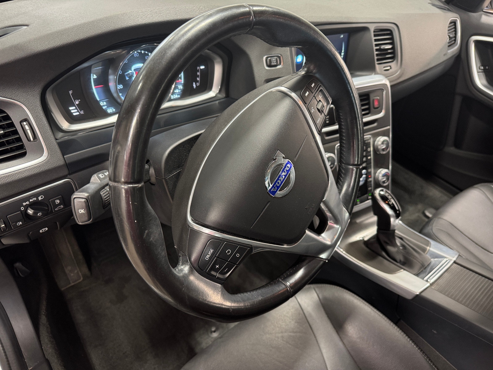 Thumbnail: 2016 Volvo S60 - 2