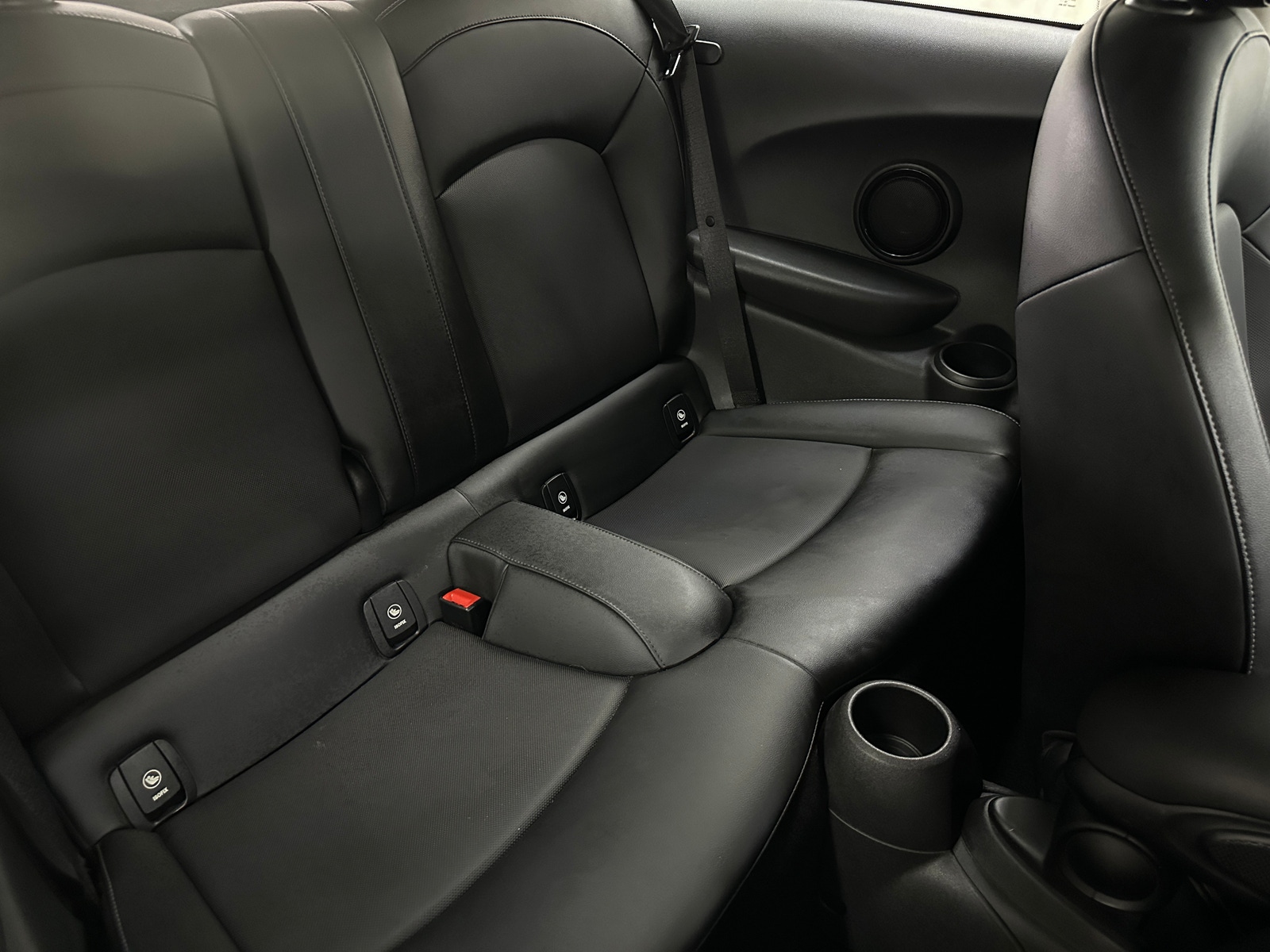 Thumbnail: 2017 MINI Cooper Hardtop - 5