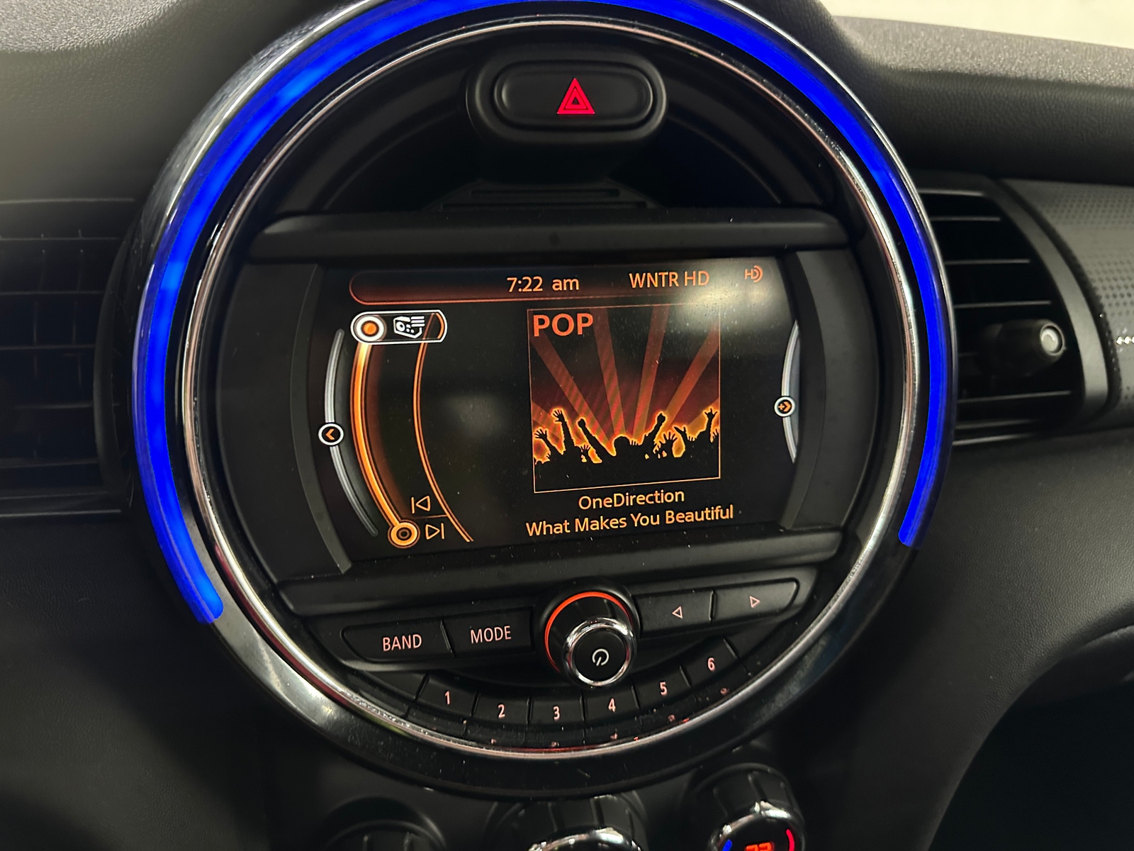 Thumbnail: 2017 MINI Cooper Hardtop - 3