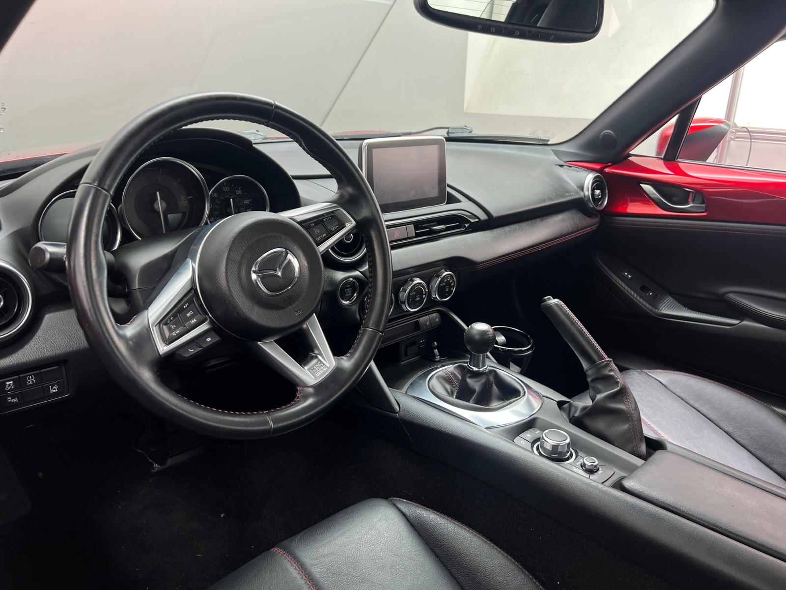 Thumbnail: 2017 Mazda MX-5 Miata - 2