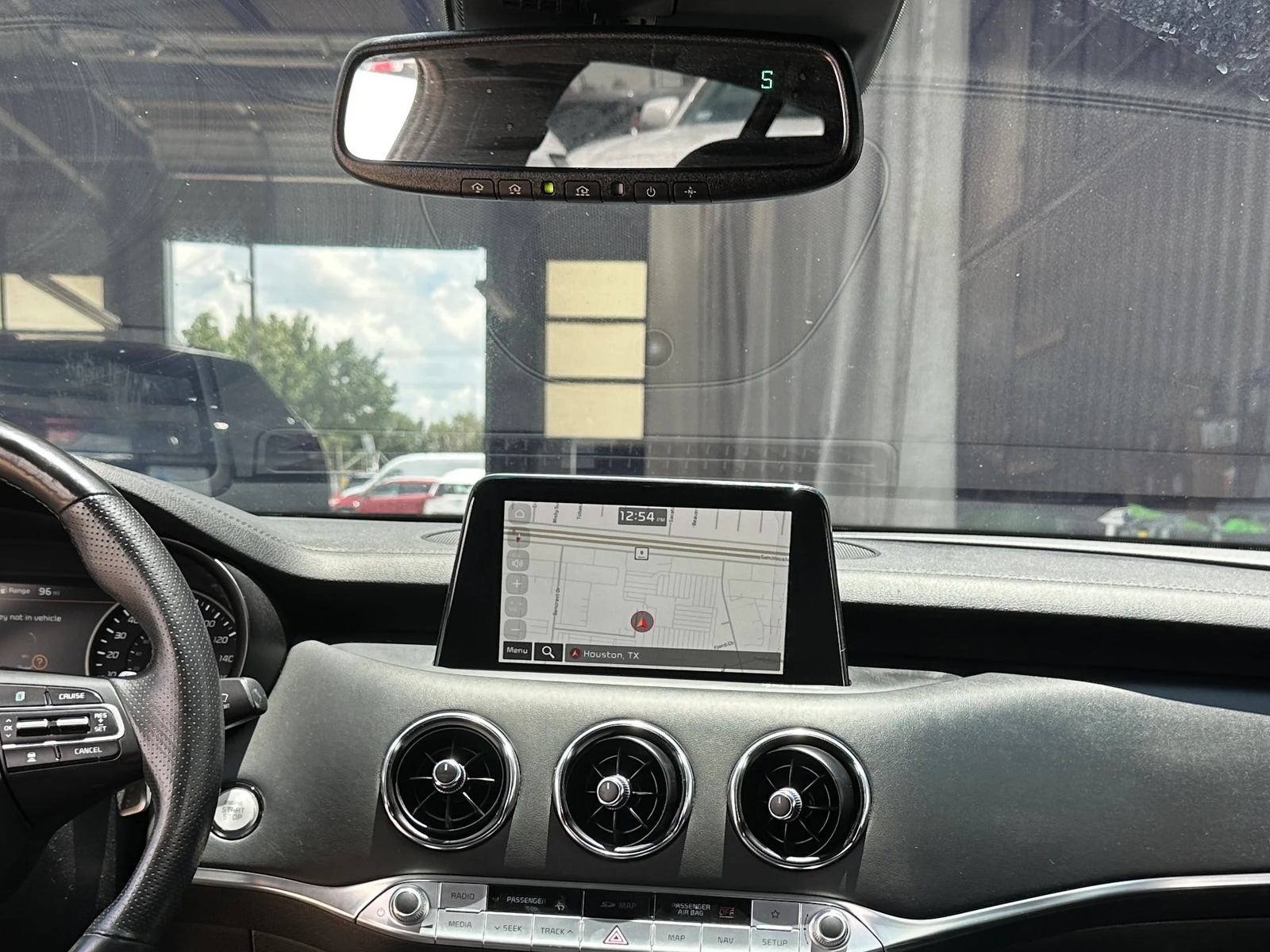 Thumbnail: 2019 Kia Stinger - 2