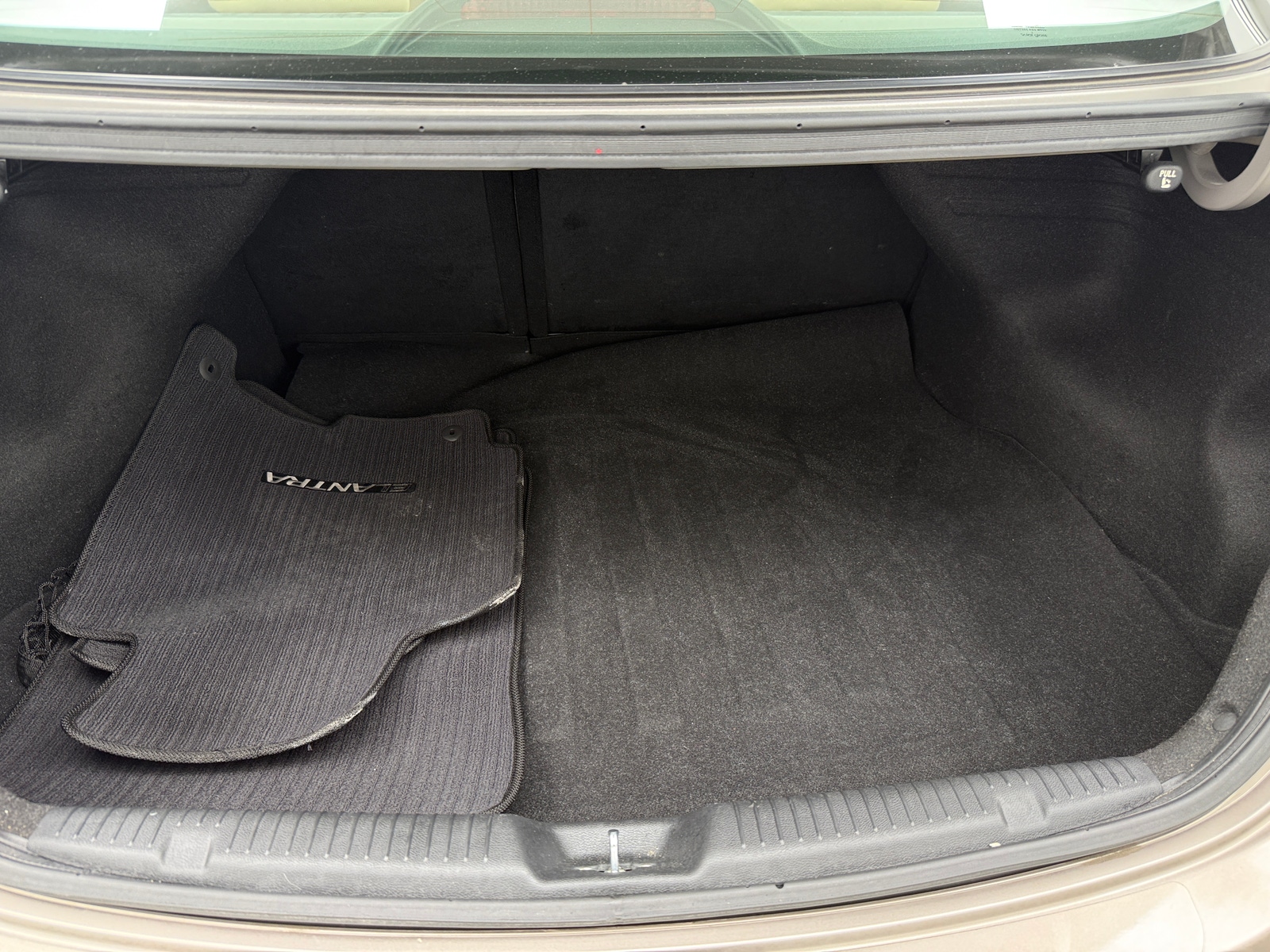 Thumbnail: 2013 Hyundai Elantra - 7