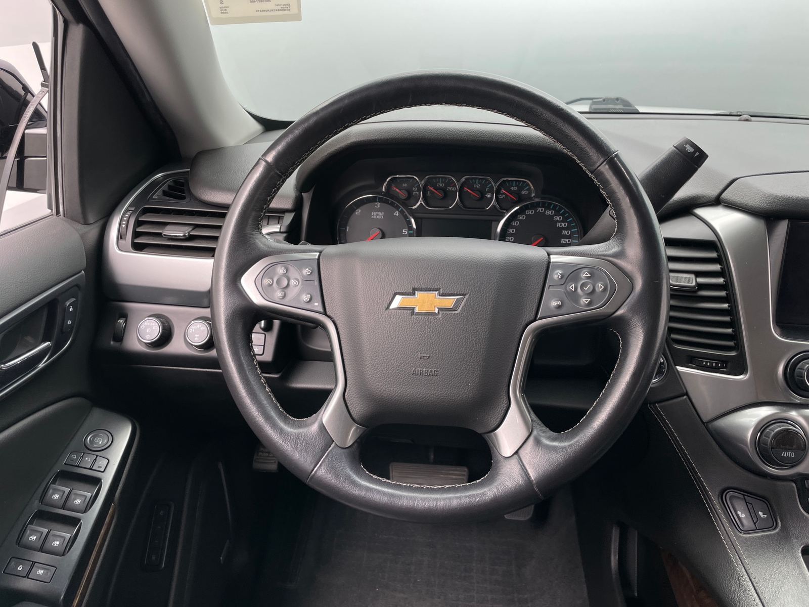 Thumbnail: 2020 Chevrolet Tahoe - 4