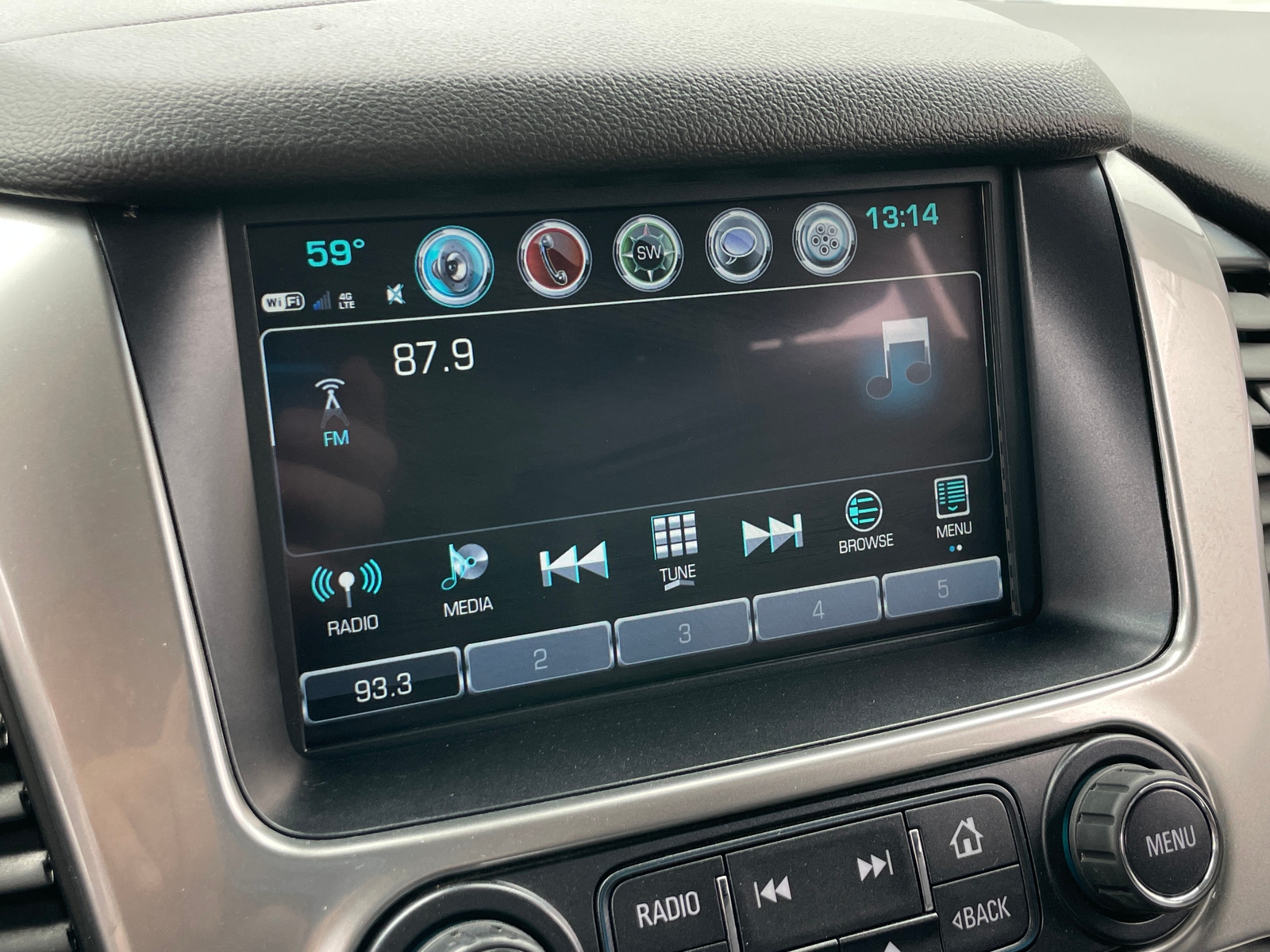 Thumbnail: 2020 Chevrolet Tahoe - 3