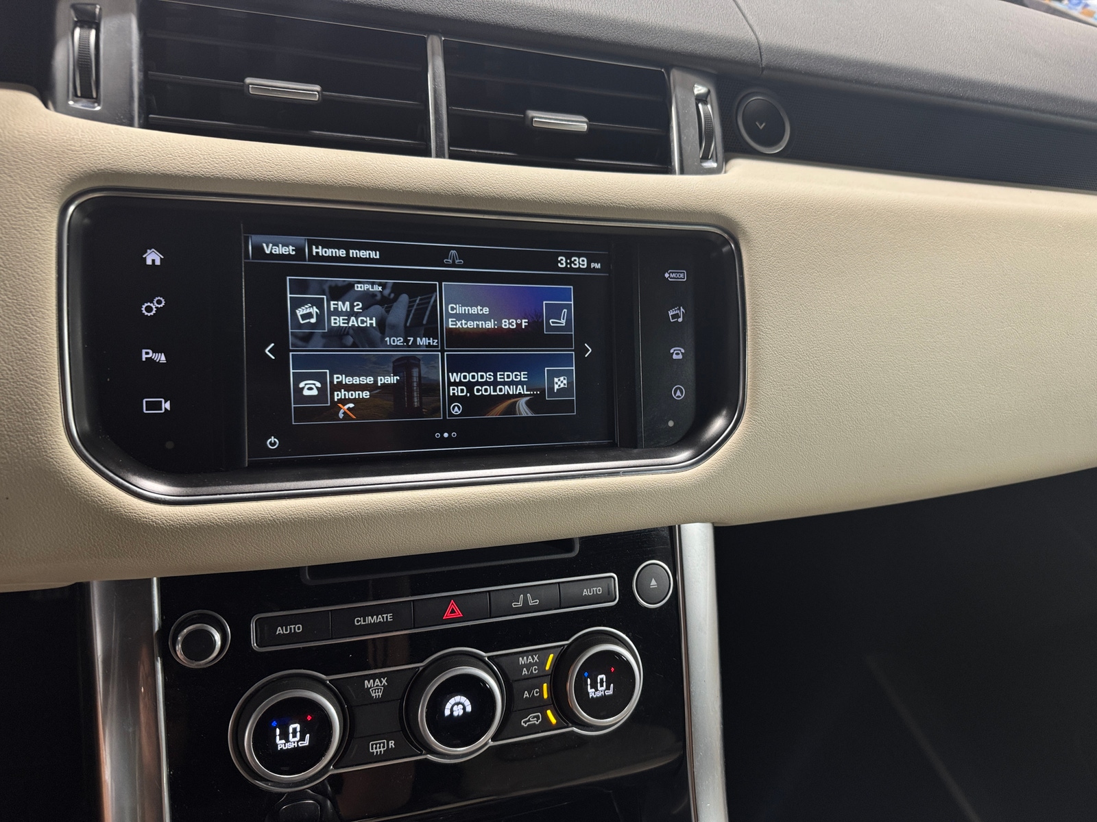 Thumbnail: 2016 Land Rover Range Rover Sport - 3