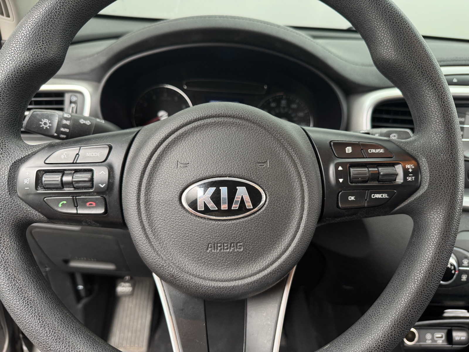 Thumbnail: 2018 Kia Sorento - 5