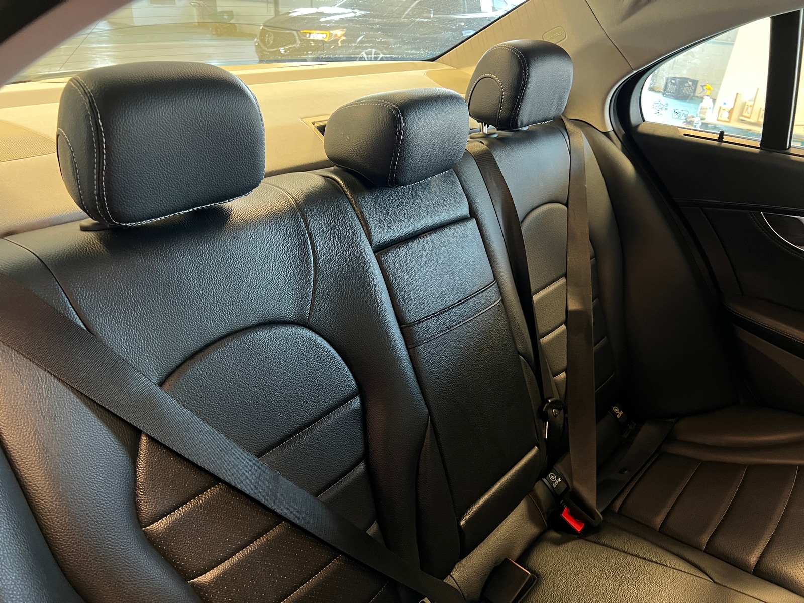 Thumbnail: 2015 Mercedes-Benz C-Class - 5