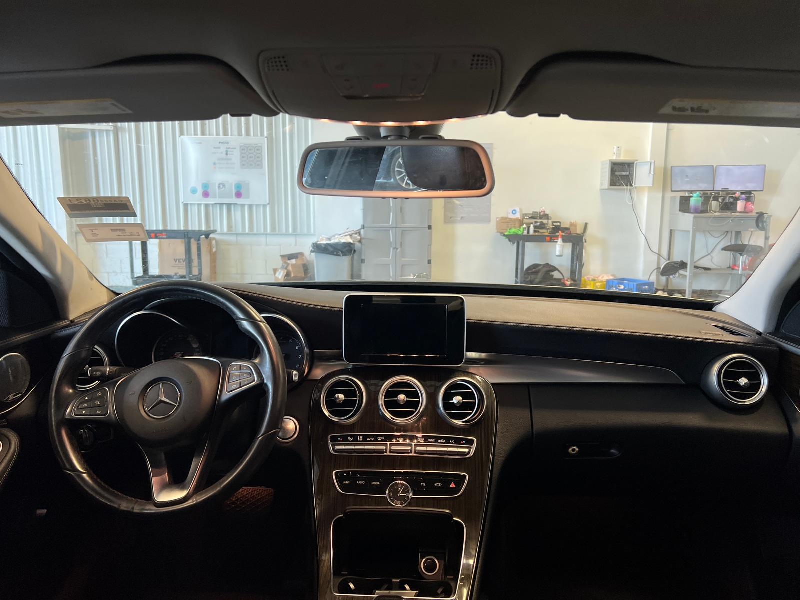 Thumbnail: 2015 Mercedes-Benz C-Class - 2