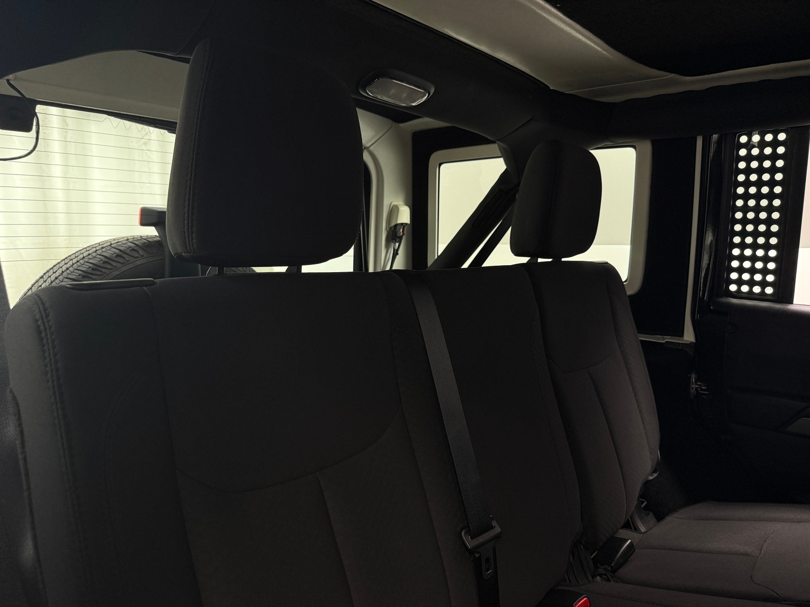 Thumbnail: 2018 Jeep Wrangler - 6