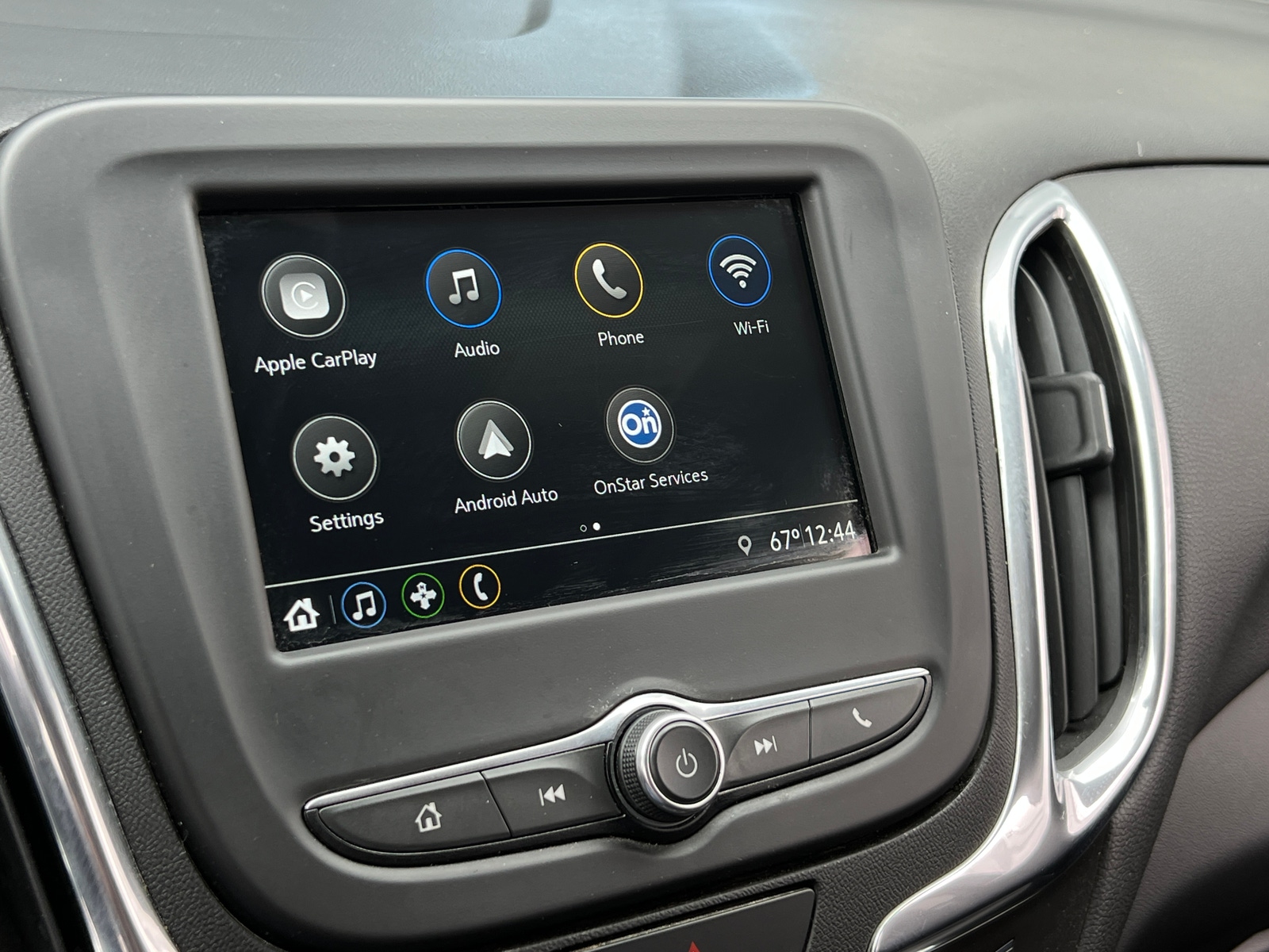 Thumbnail: 2019 Chevrolet Equinox - 4