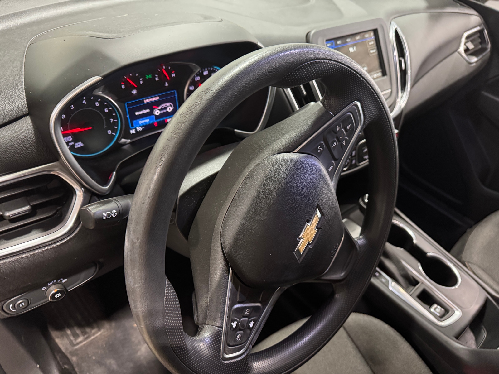 Thumbnail: 2019 Chevrolet Equinox - 3