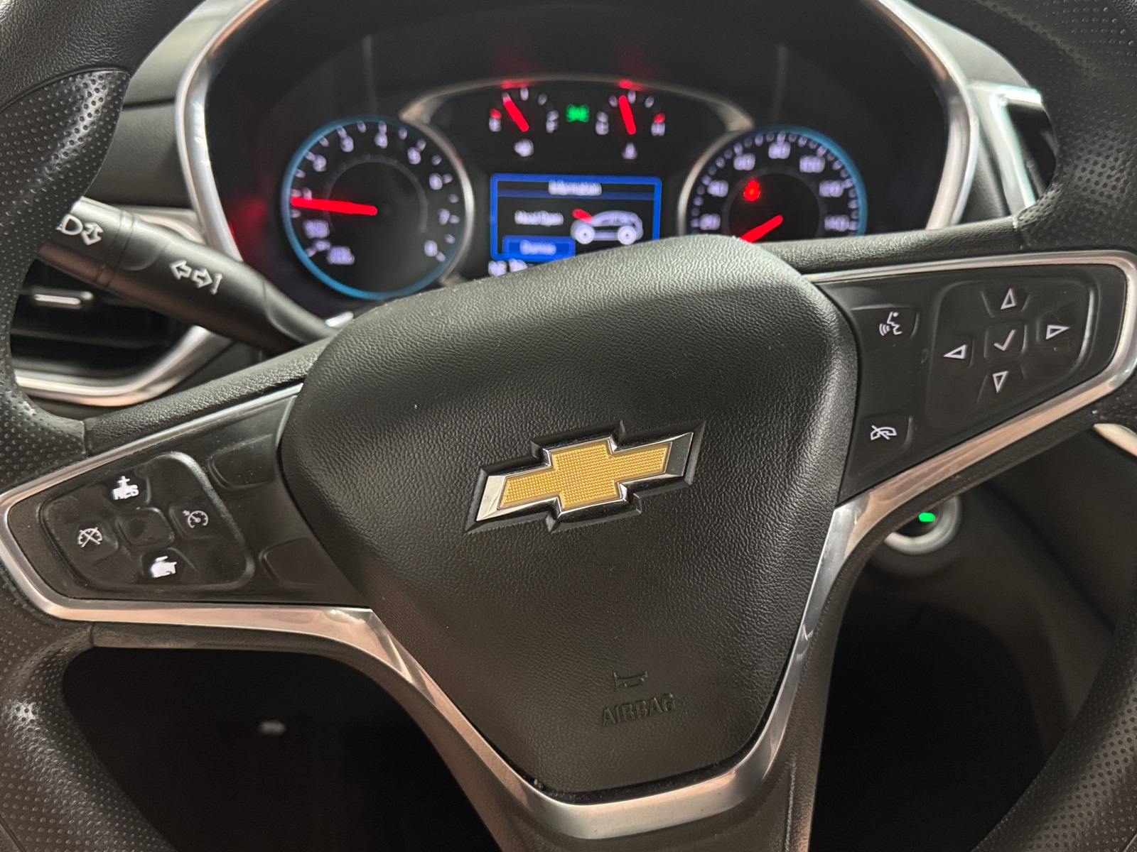 Thumbnail: 2019 Chevrolet Equinox - 5