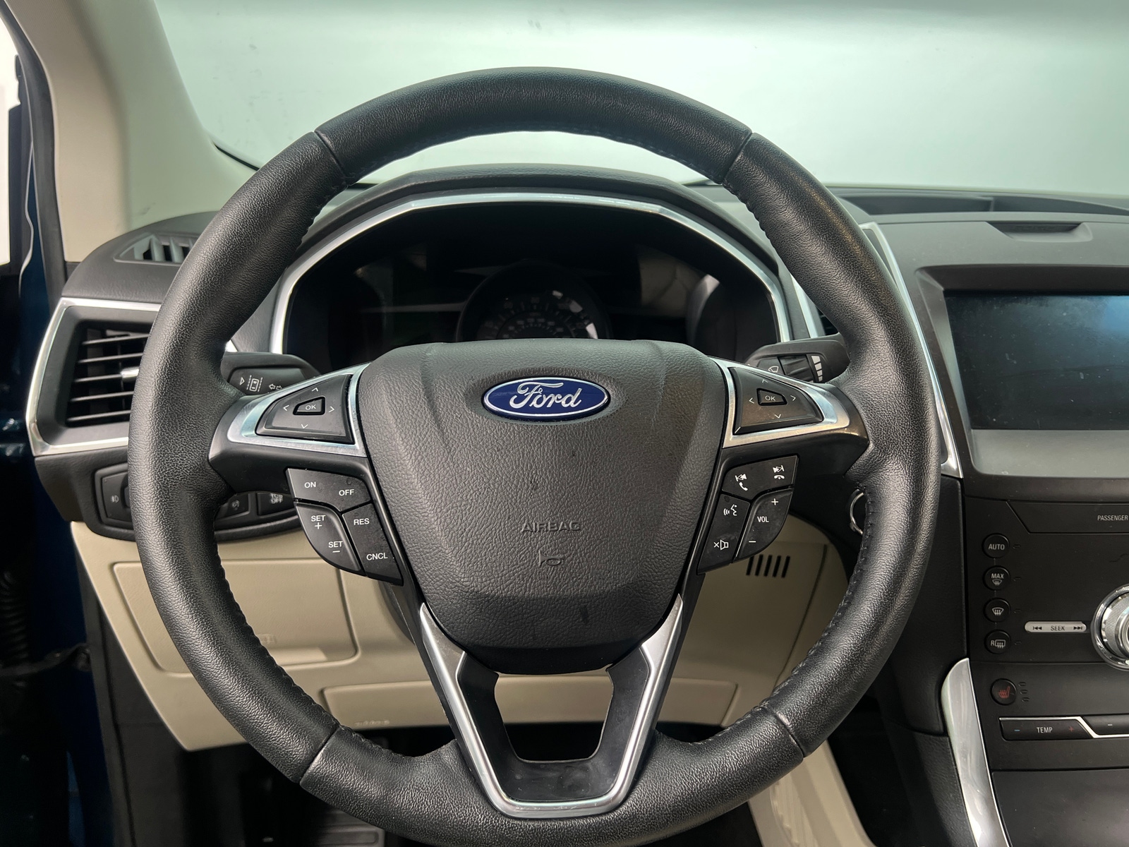Thumbnail: 2020 Ford Edge - 4
