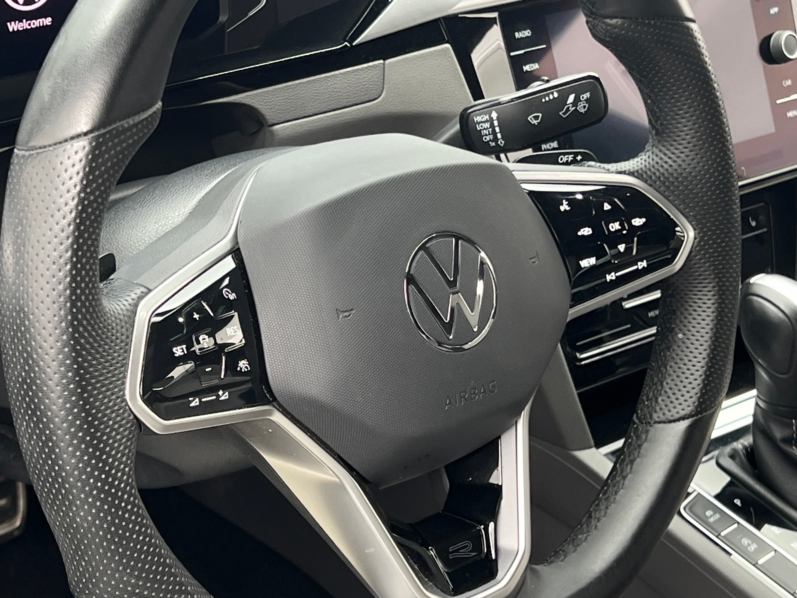 Thumbnail: 2022 Volkswagen Arteon - 4