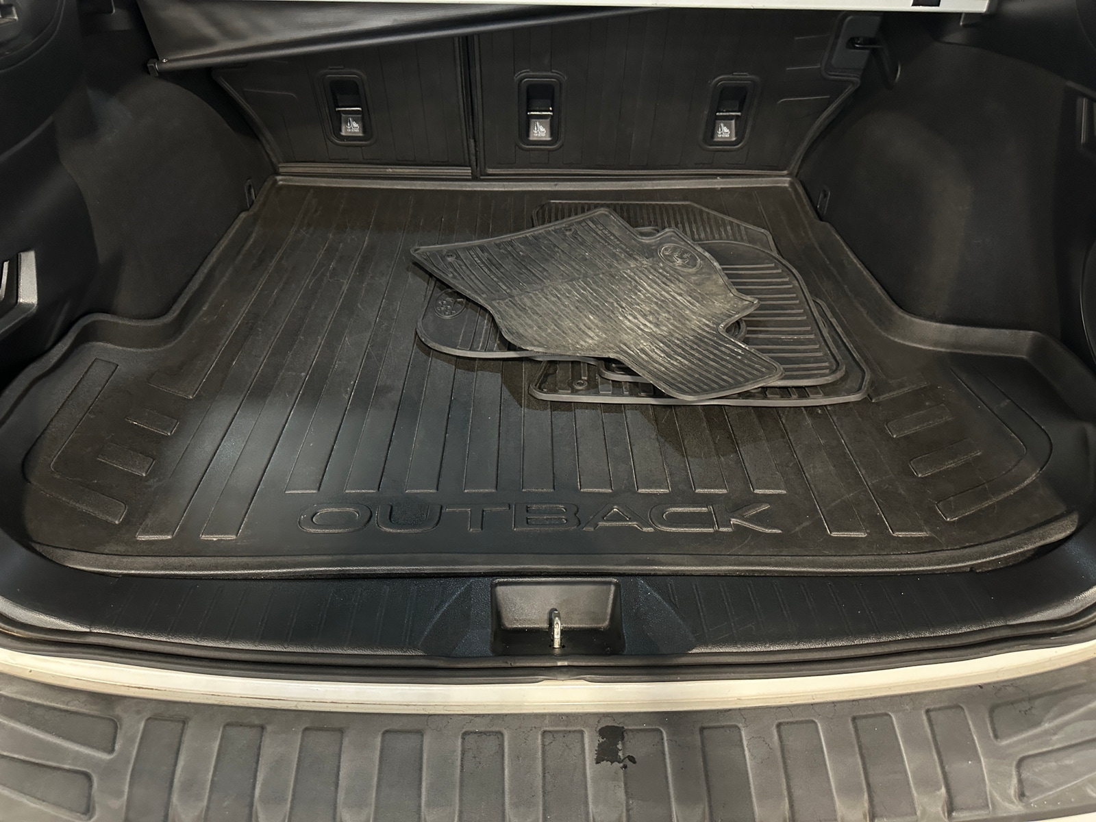 Thumbnail: 2019 Subaru Outback - 6