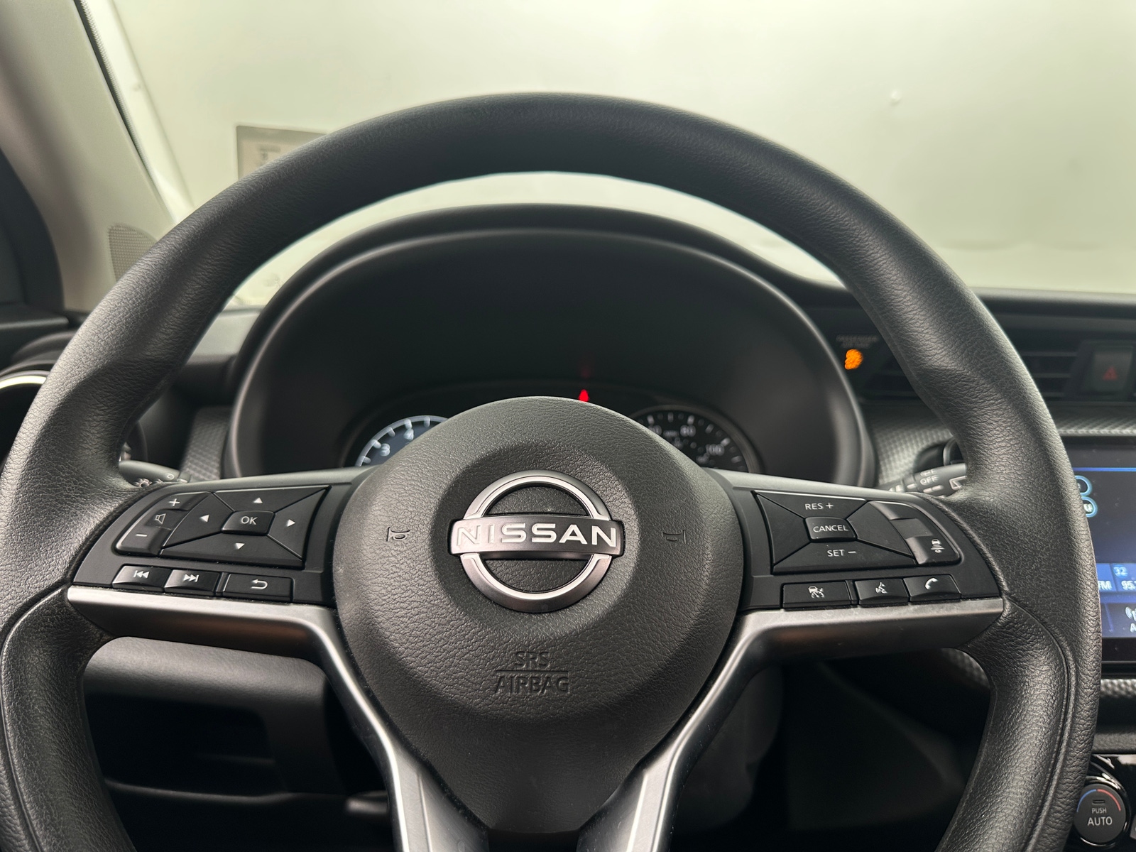 Thumbnail: 2022 Nissan Kicks - 5