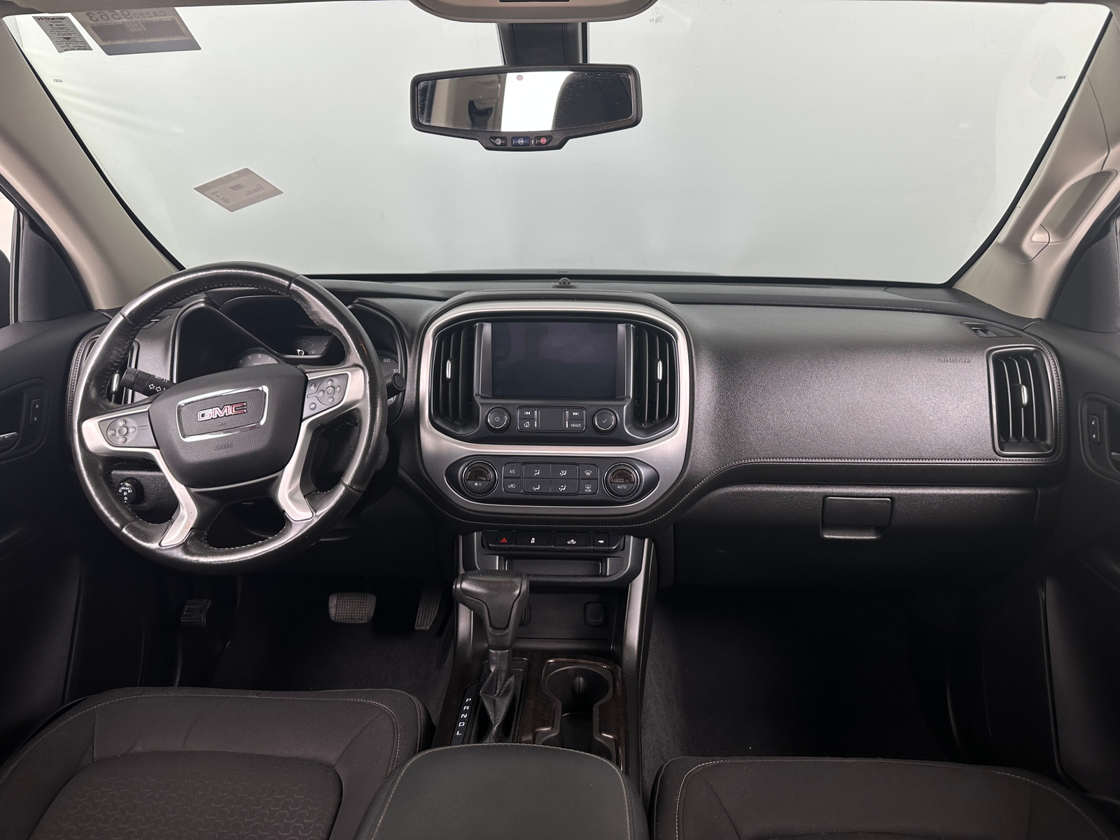 Thumbnail: 2019 GMC Canyon - 3