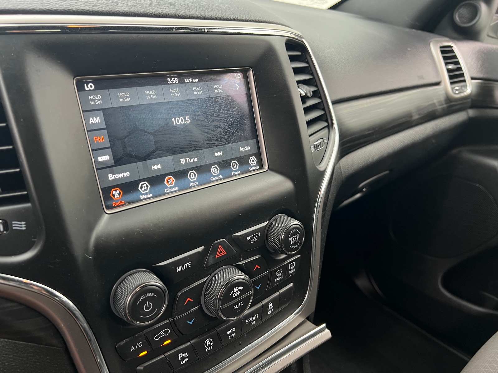 Thumbnail: 2021 Jeep Grand Cherokee - 4