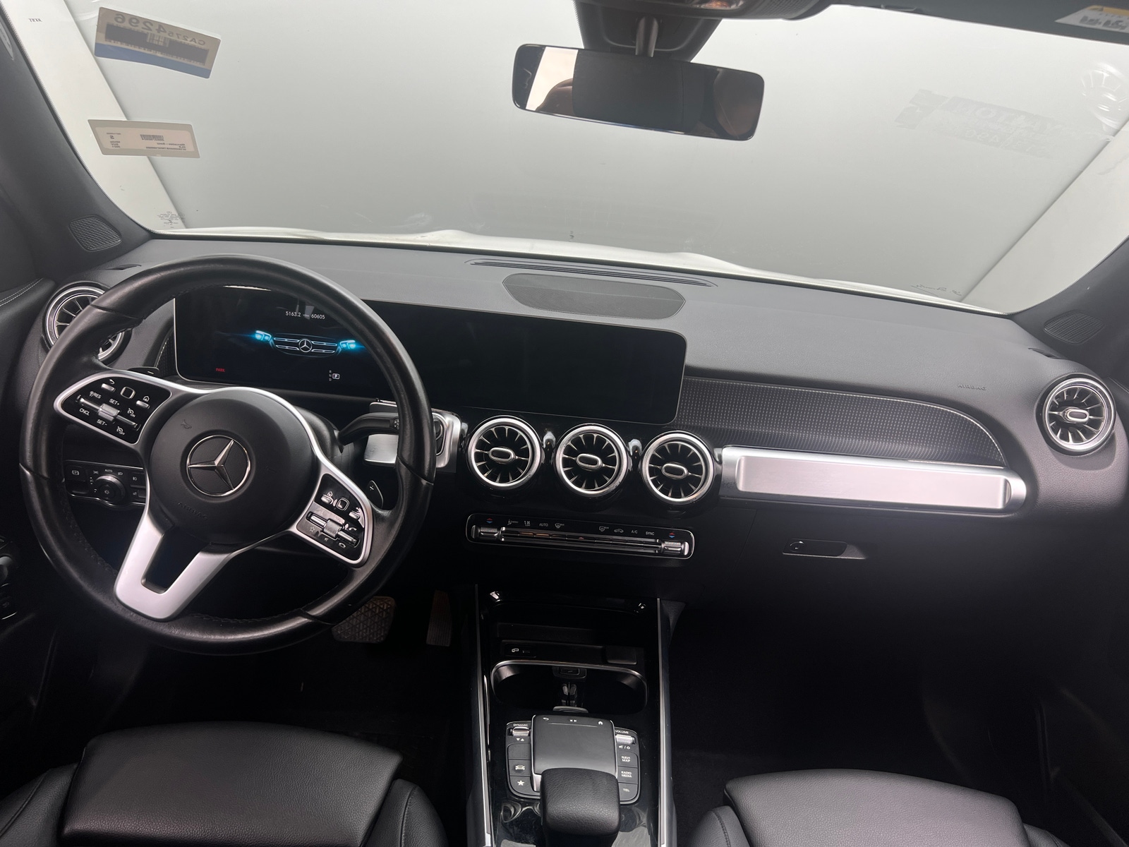 Thumbnail: 2021 Mercedes-Benz GLB - 2