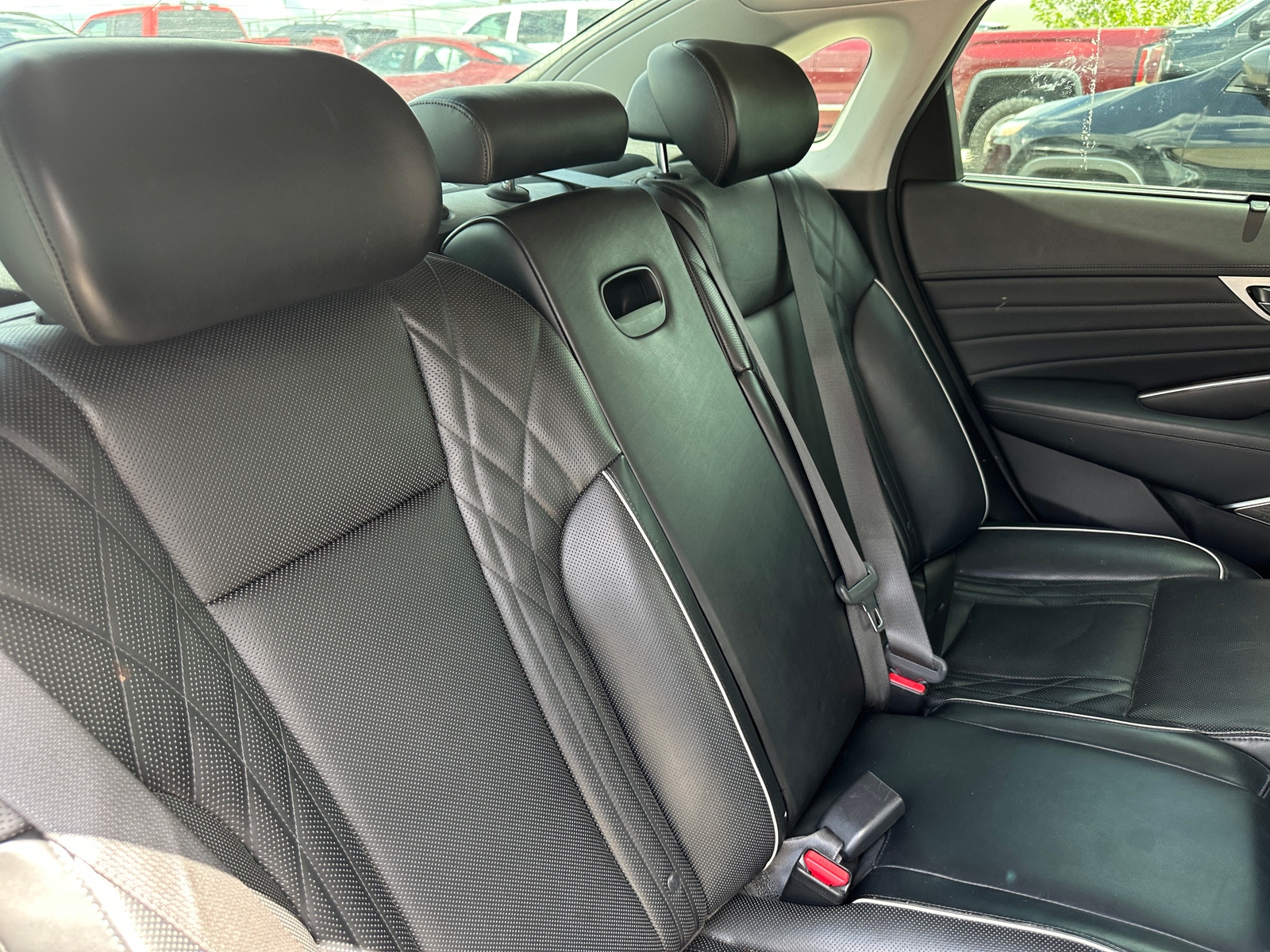 Thumbnail: 2019 Kia K900 - 5