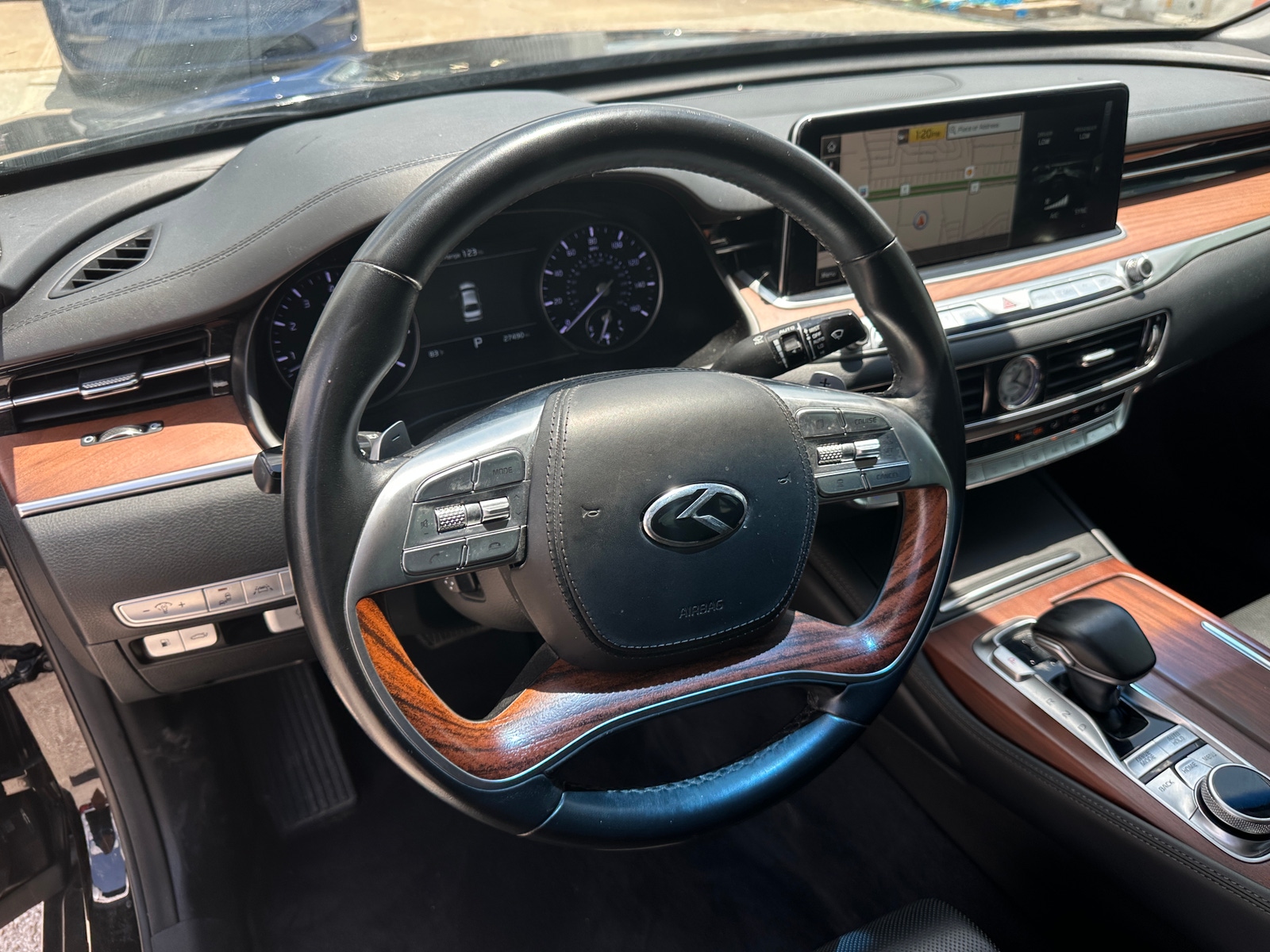 Thumbnail: 2019 Kia K900 - 4
