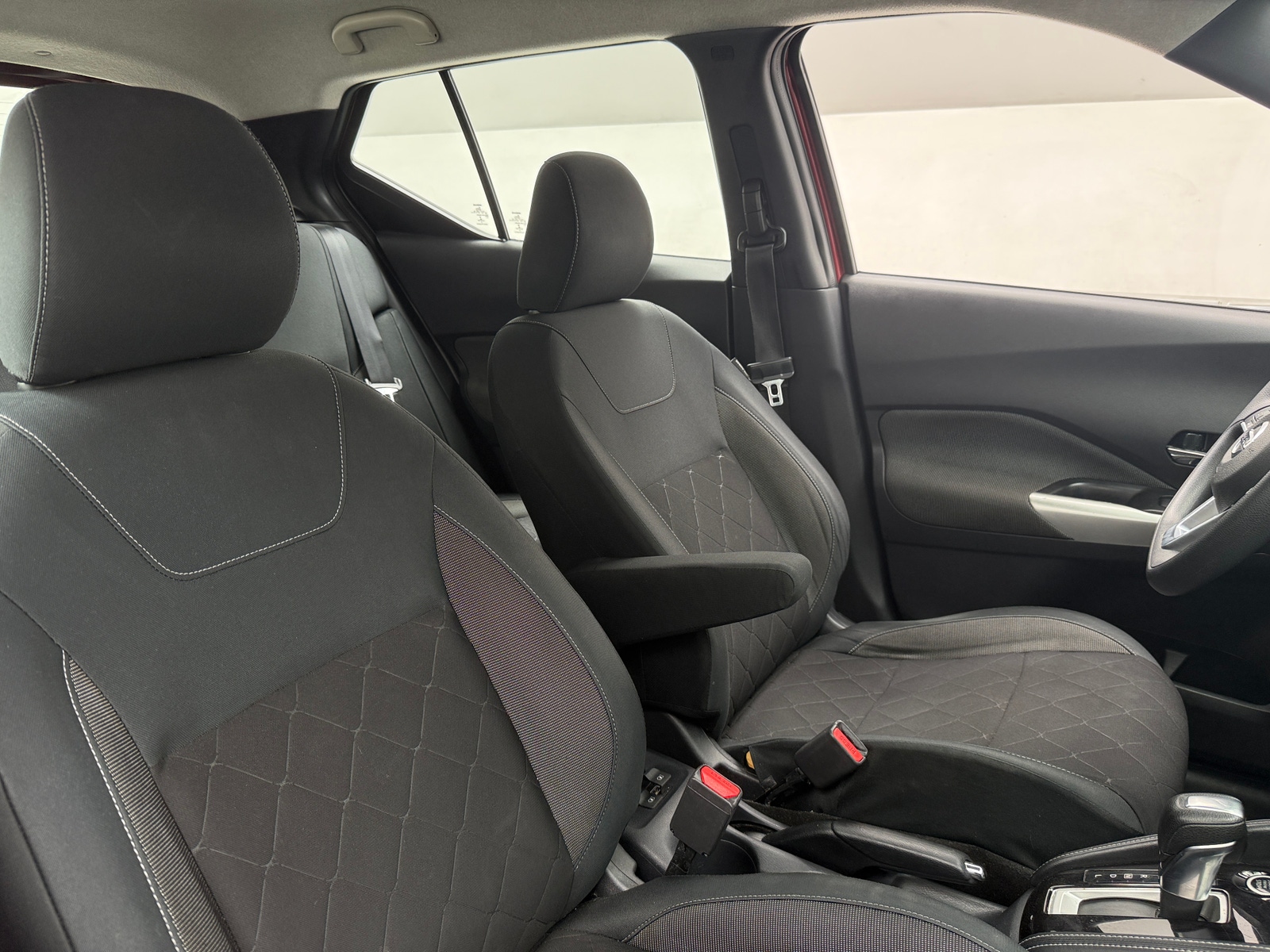 Thumbnail: 2020 Nissan Kicks - 2