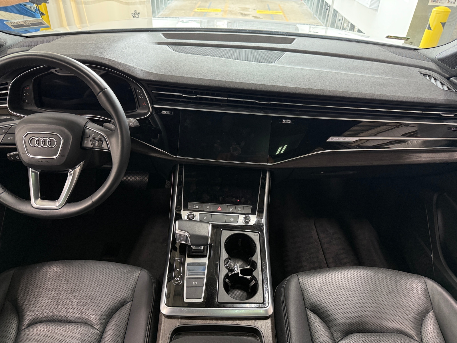 Thumbnail: 2022 Audi Q7 - 2