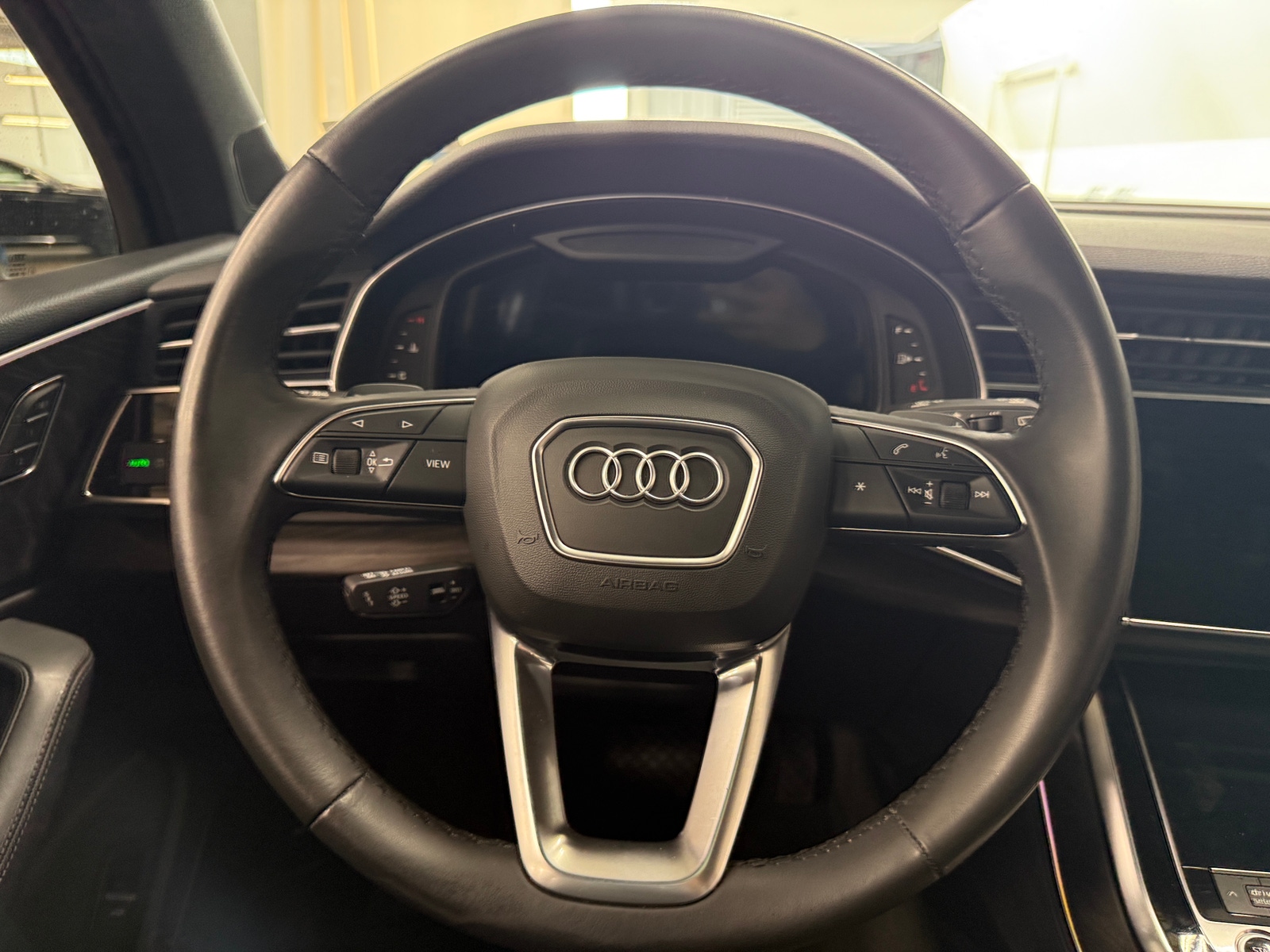 Thumbnail: 2022 Audi Q7 - 4