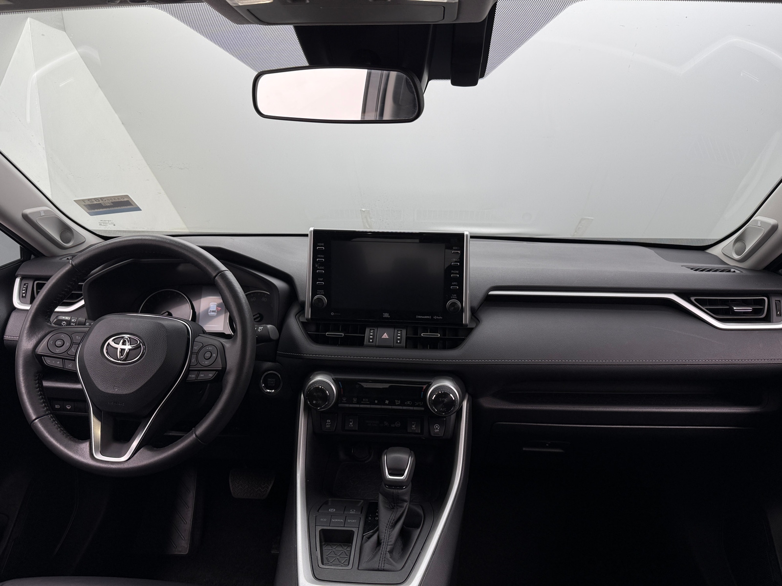 Thumbnail: 2022 Toyota RAV4 - 2