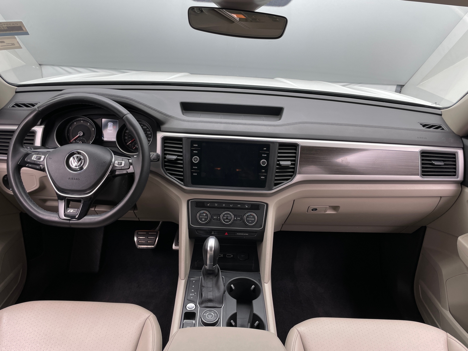 Thumbnail: 2018 Volkswagen Atlas - 2