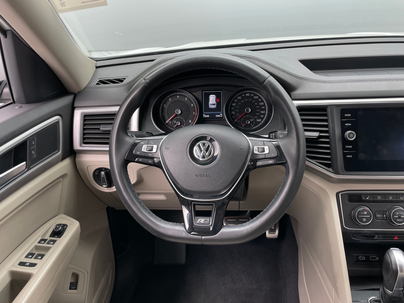 Thumbnail: 2018 Volkswagen Atlas - 4