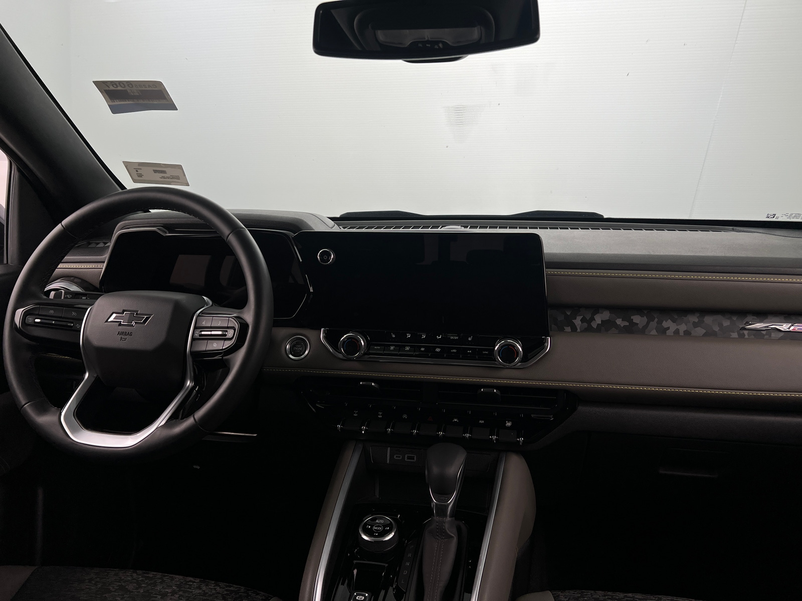Thumbnail: 2024 Chevrolet Colorado - 2