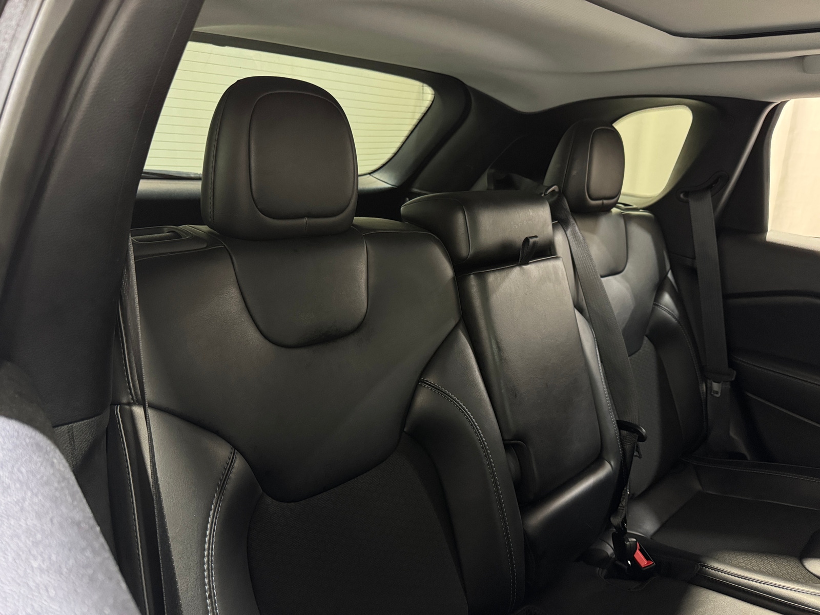 Thumbnail: 2020 Jeep Cherokee - 5