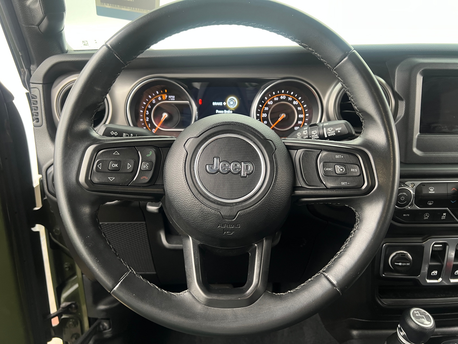 Thumbnail: 2022 Jeep Wrangler - 5