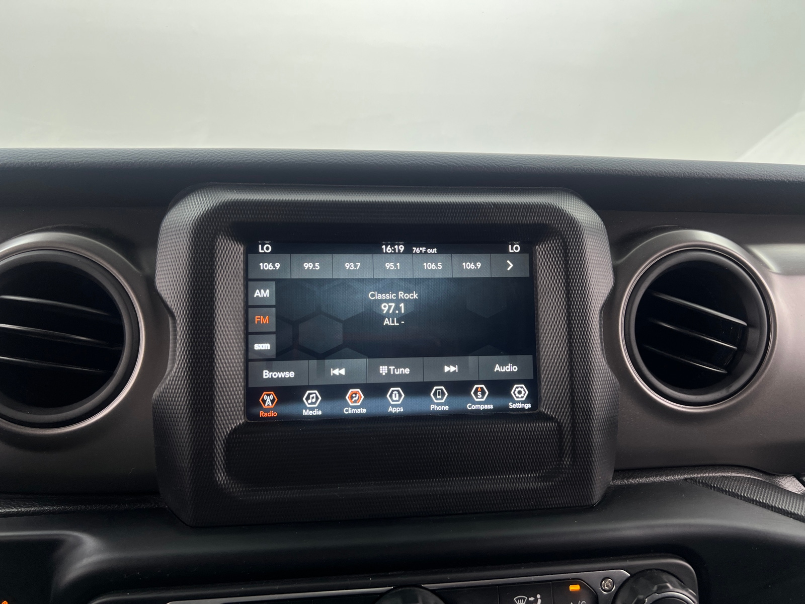 Thumbnail: 2022 Jeep Wrangler - 4