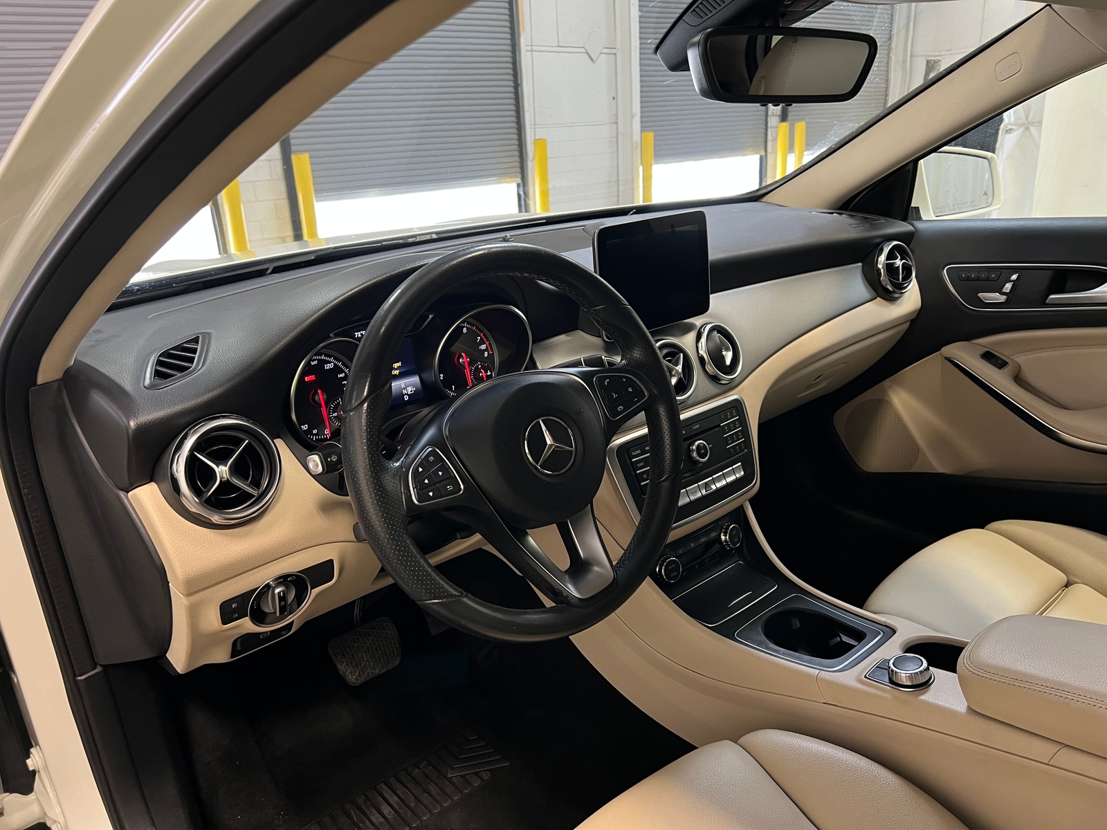Thumbnail: 2018 Mercedes-Benz GLA - 3