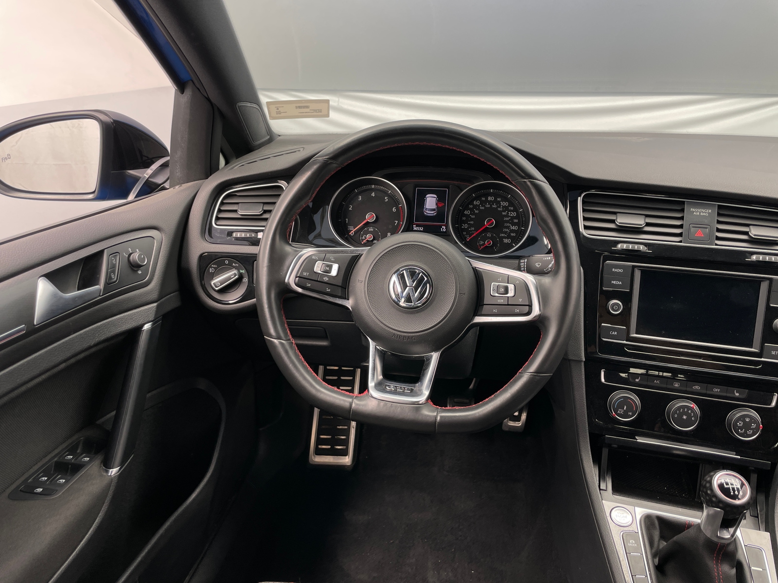 Thumbnail: 2019 Volkswagen Golf - 5