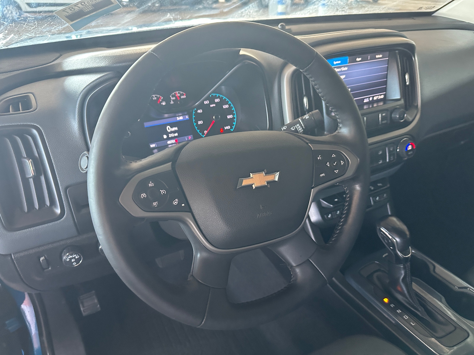 Thumbnail: 2022 Chevrolet Colorado - 4