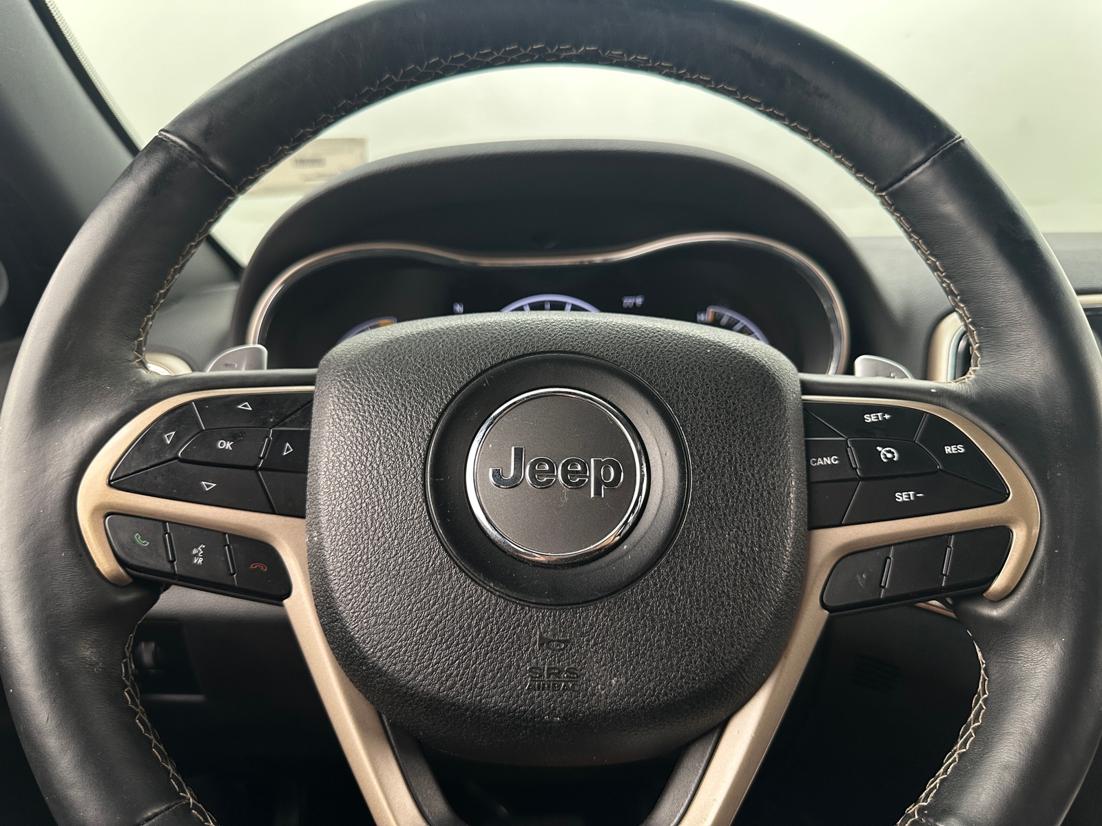 Thumbnail: 2017 Jeep Grand Cherokee - 4