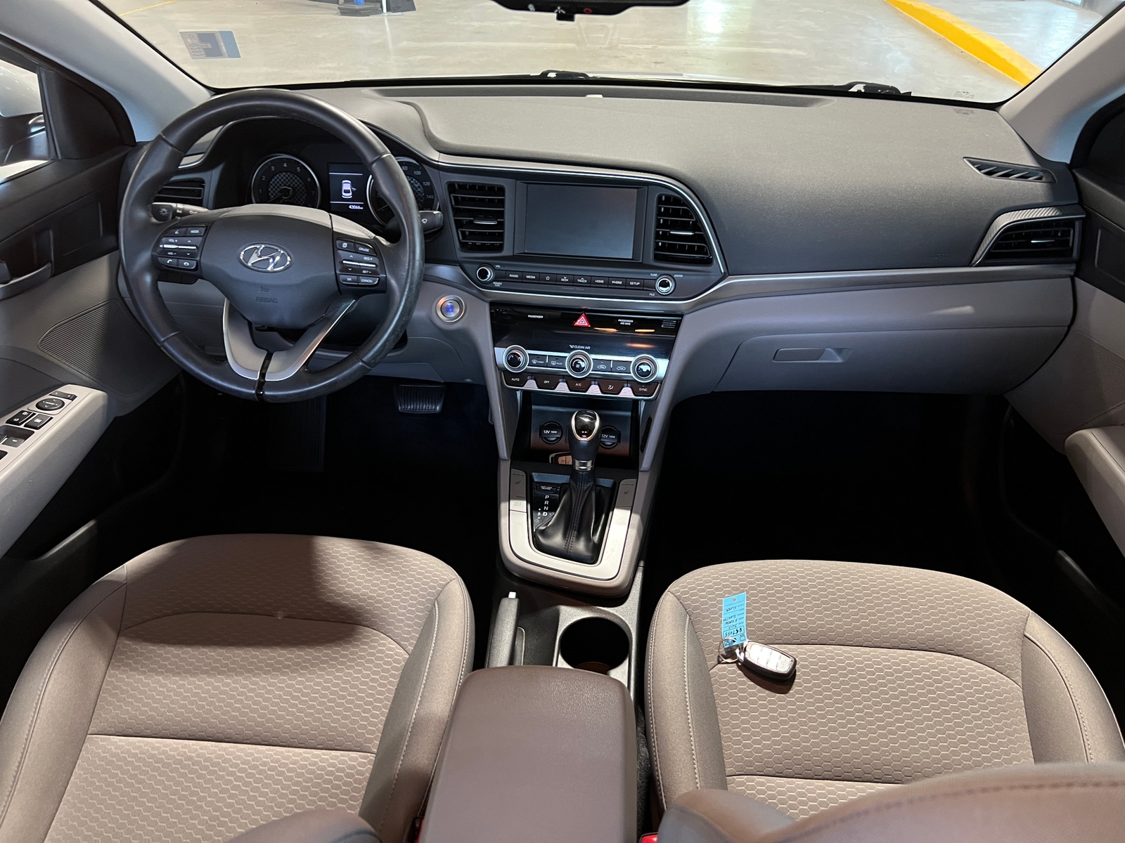 Thumbnail: 2019 Hyundai Elantra - 3