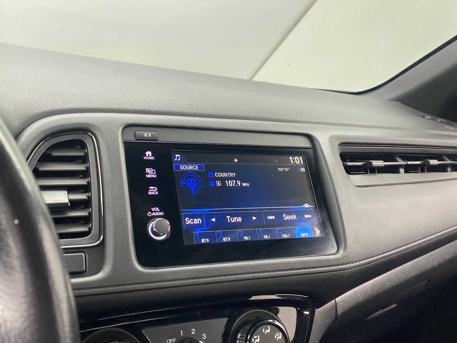 Thumbnail: 2019 Honda HR-V - 4