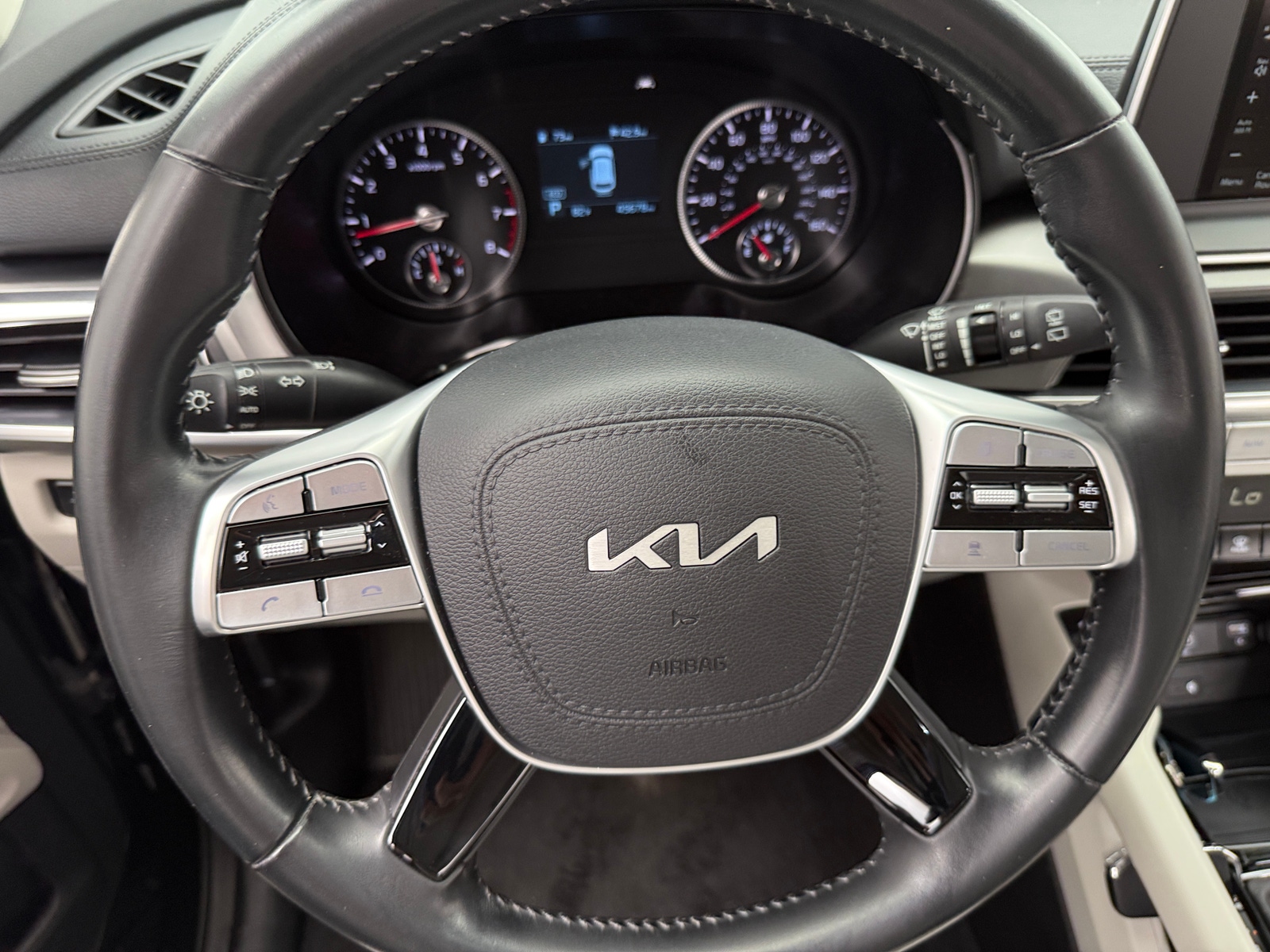 Thumbnail: 2022 Kia Telluride - 4